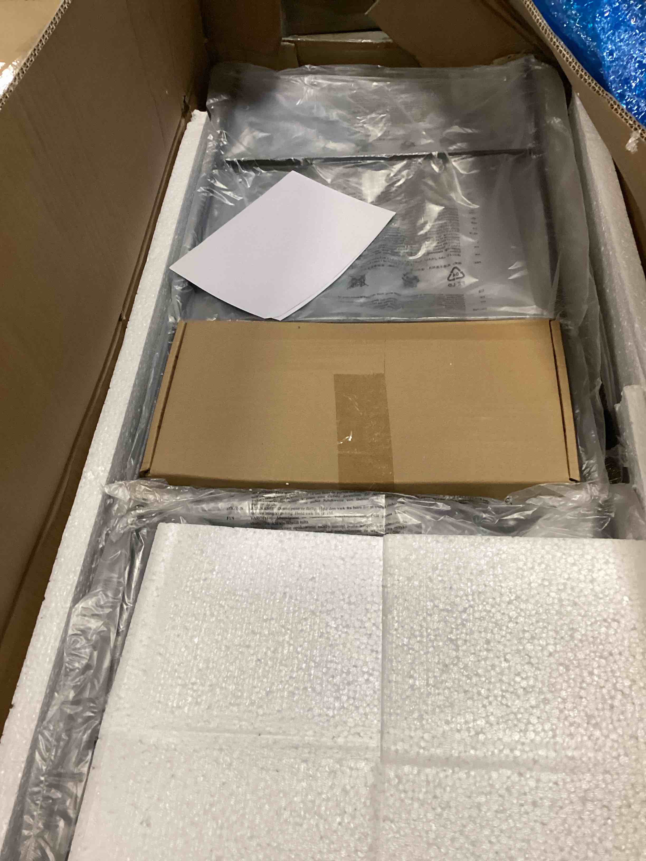 https://s3.amazonaws.com/lotting-images-prod/bidfta/GRA0336553_1729168945513.jpeg