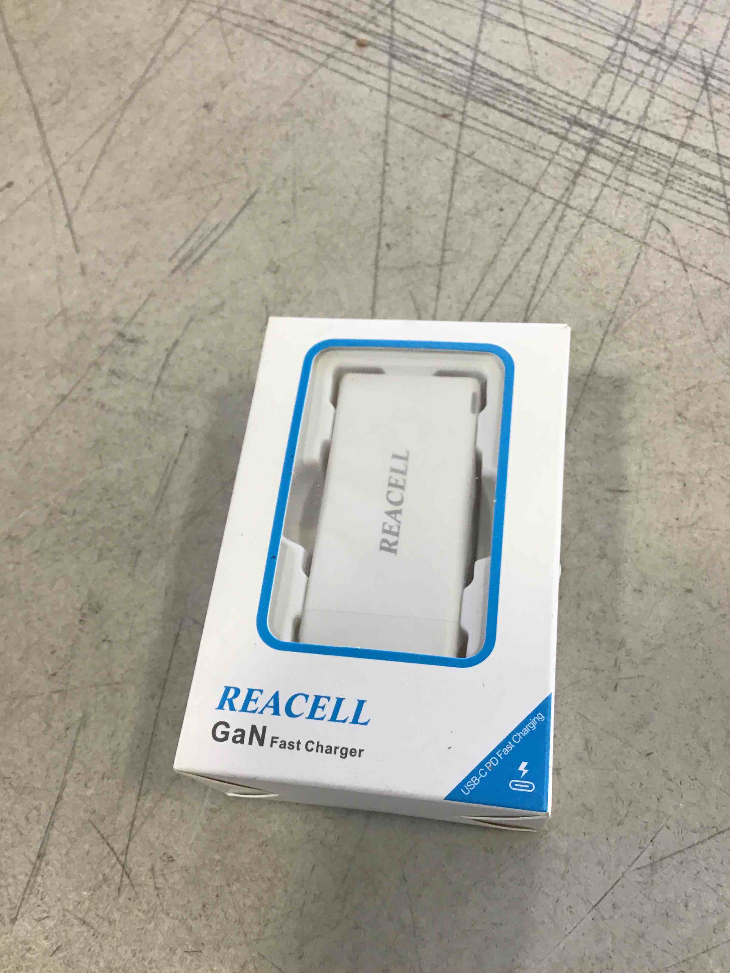 https://s3.amazonaws.com/lotting-images-prod/bidfta/GRA0338397_1732211183253.jpeg
