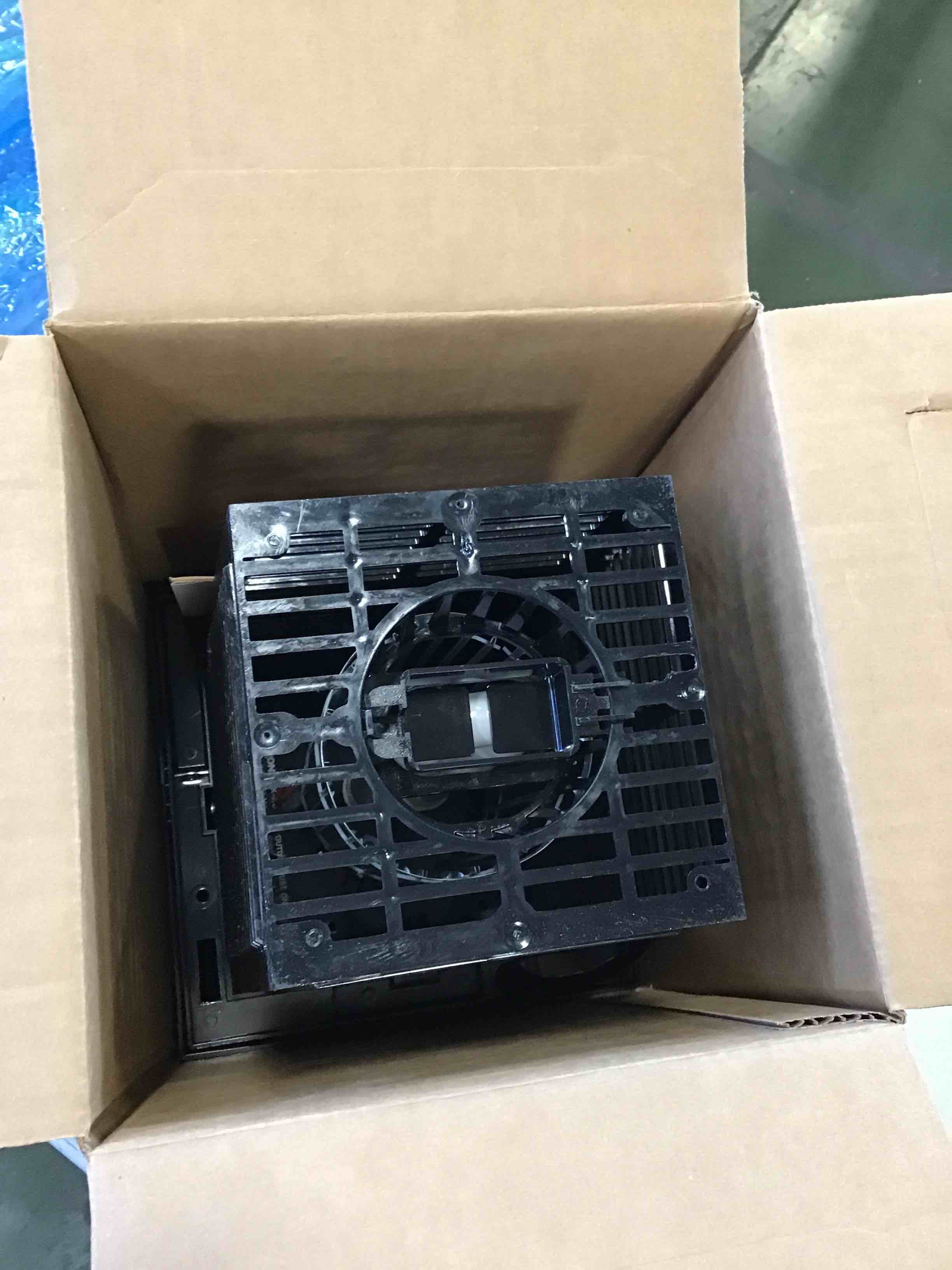 https://s3.amazonaws.com/lotting-images-prod/bidfta/GRA0339942_1730227806578.jpeg