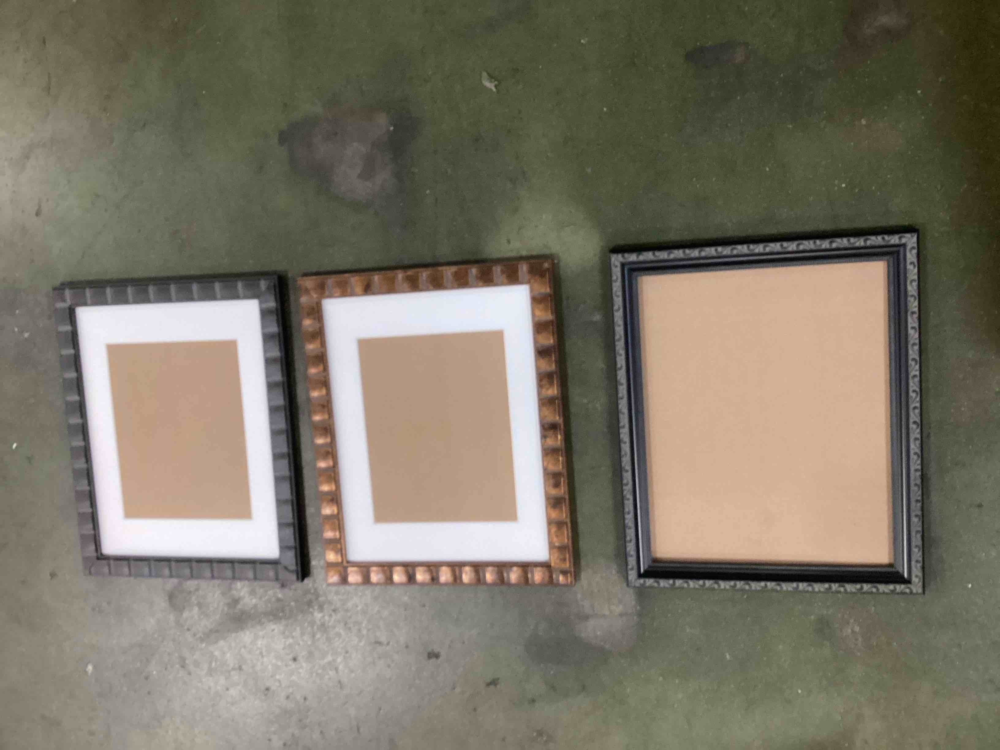 Laxmy Wood Pictured Frame 