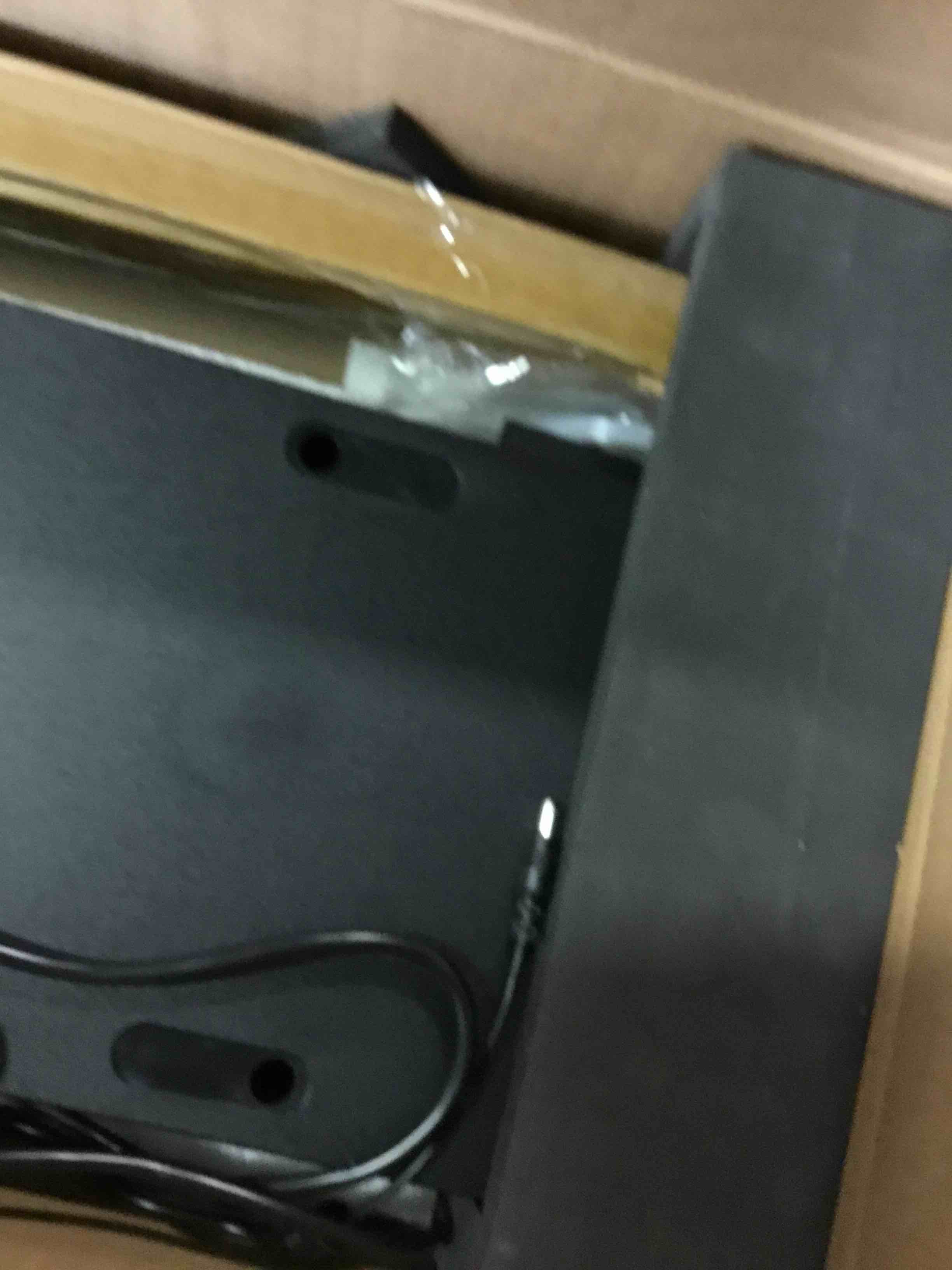 https://s3.amazonaws.com/lotting-images-prod/bidfta/GRA0341438_1733323424909.jpeg