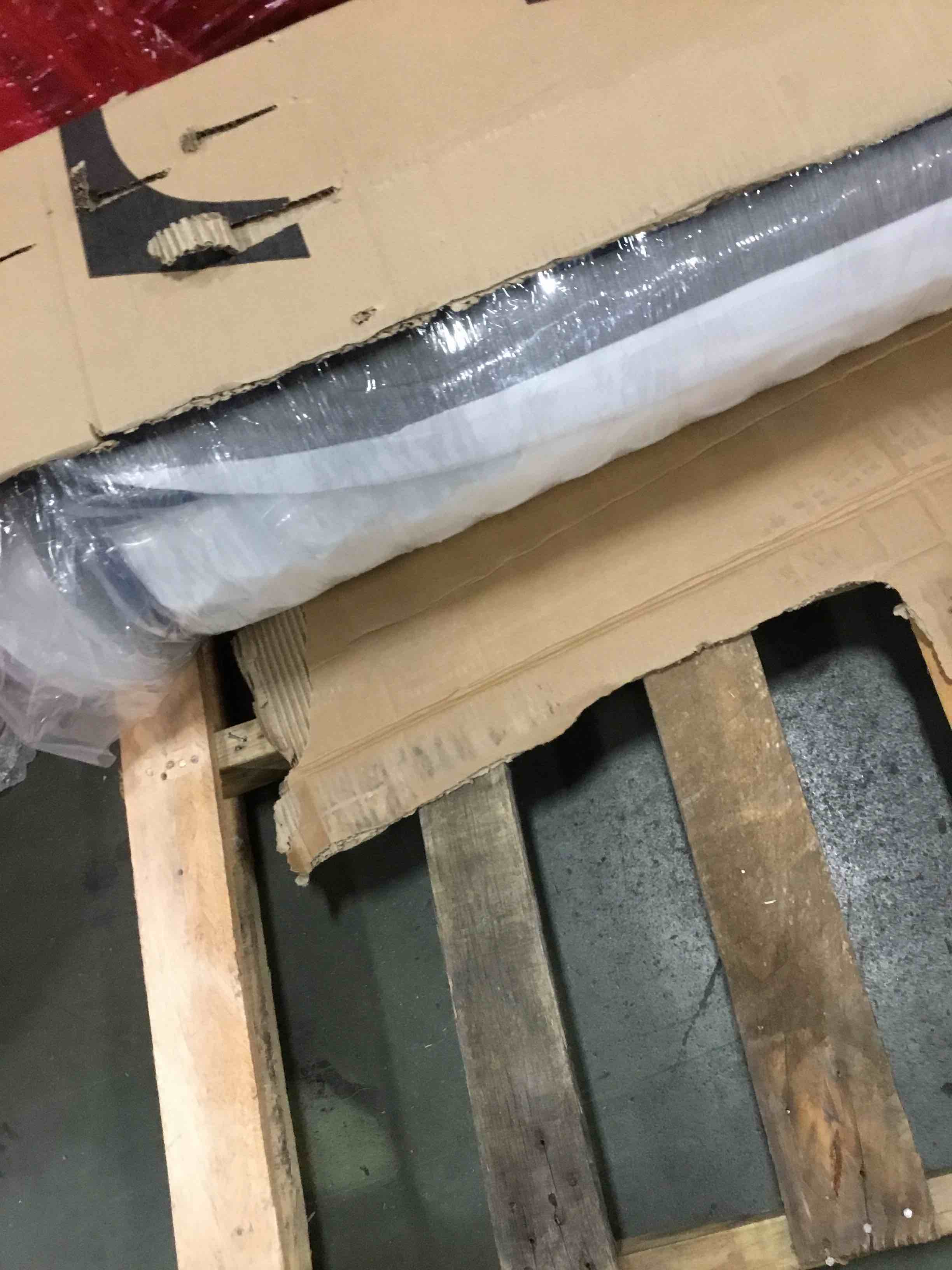 https://s3.amazonaws.com/lotting-images-prod/bidfta/GRA0341514_1733237272360.jpeg