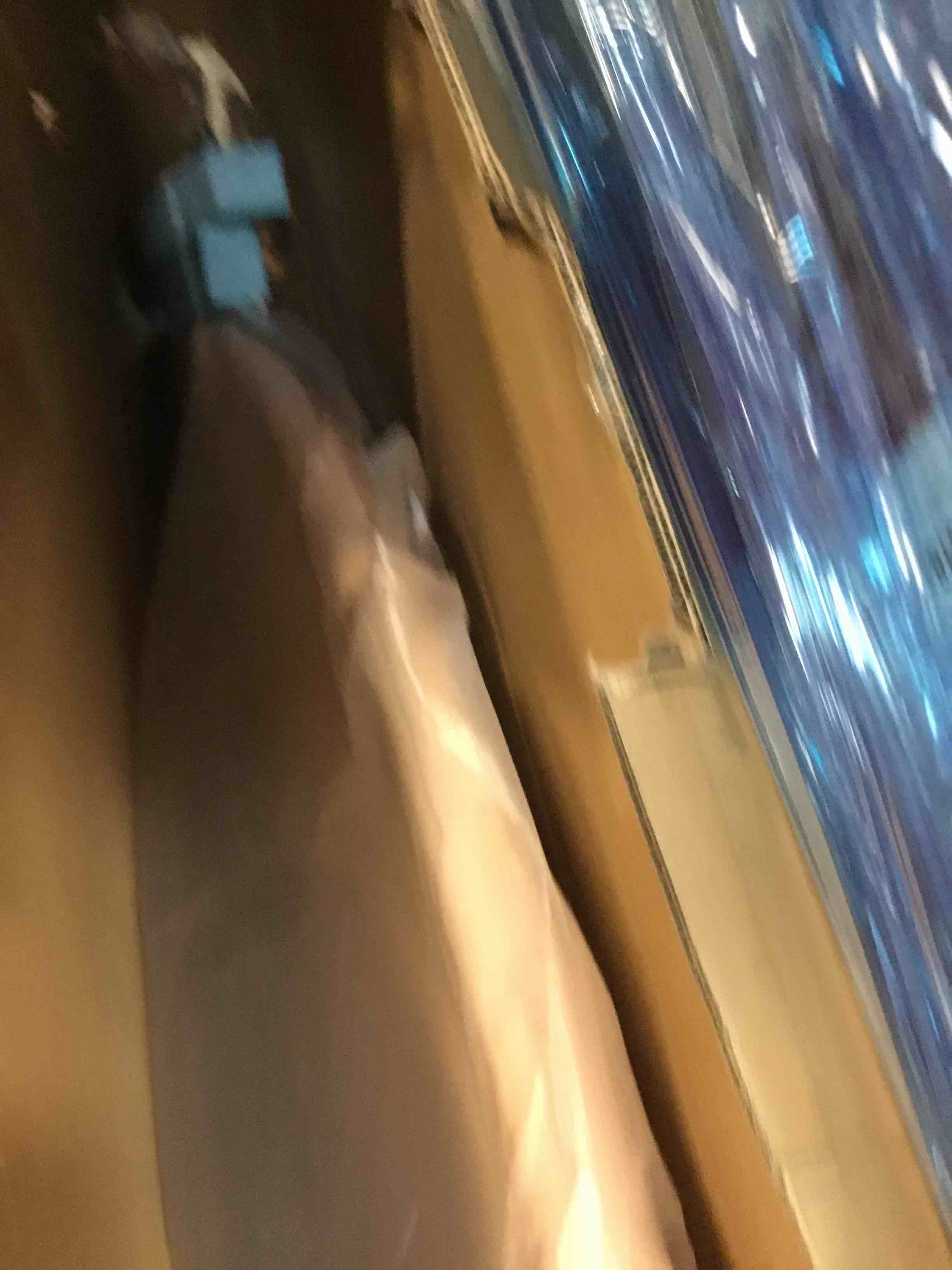 https://s3.amazonaws.com/lotting-images-prod/bidfta/GRA0341863_1732544746660.jpeg