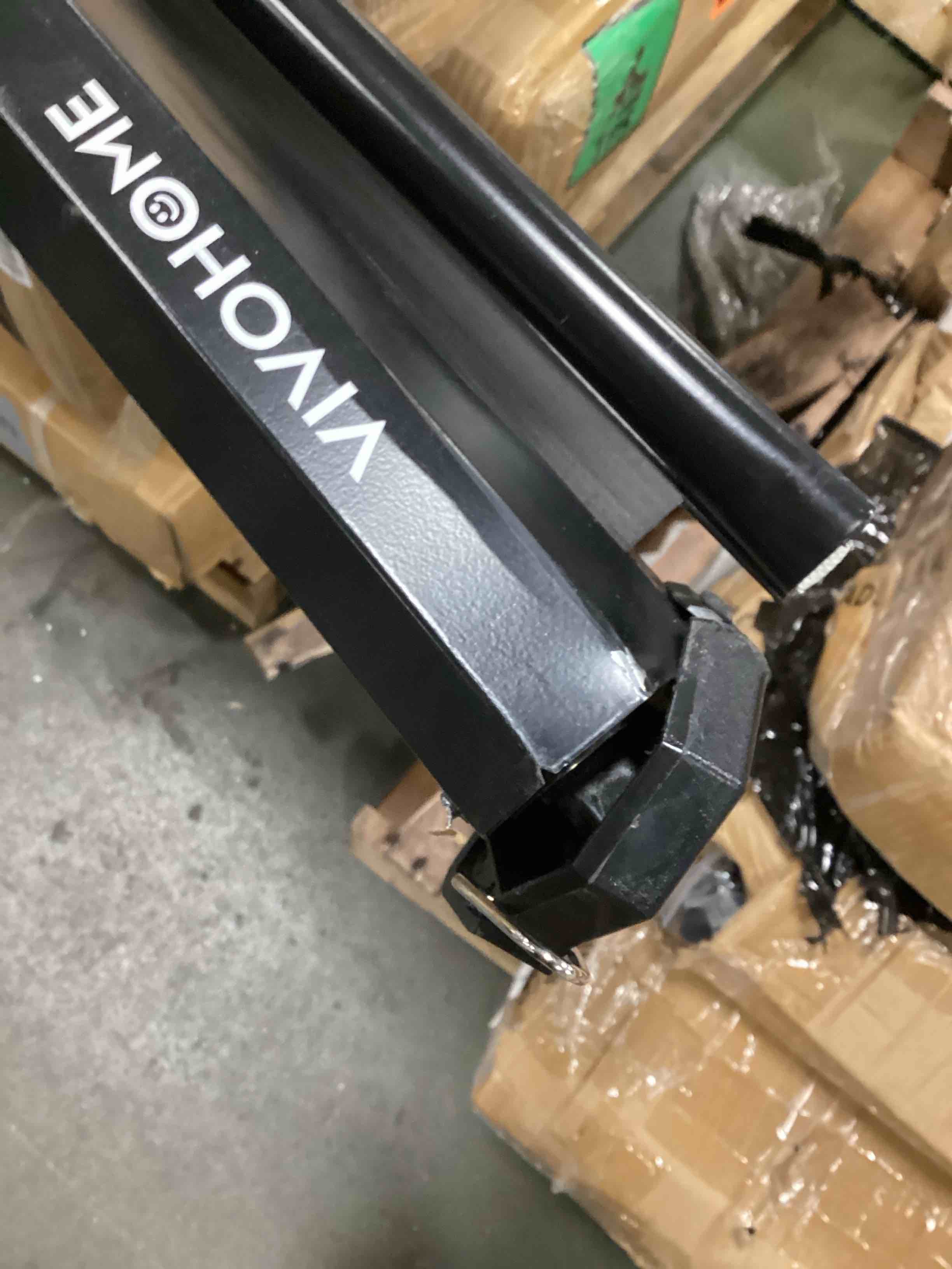 https://s3.amazonaws.com/lotting-images-prod/bidfta/GRA0341930_1732279492714.jpeg