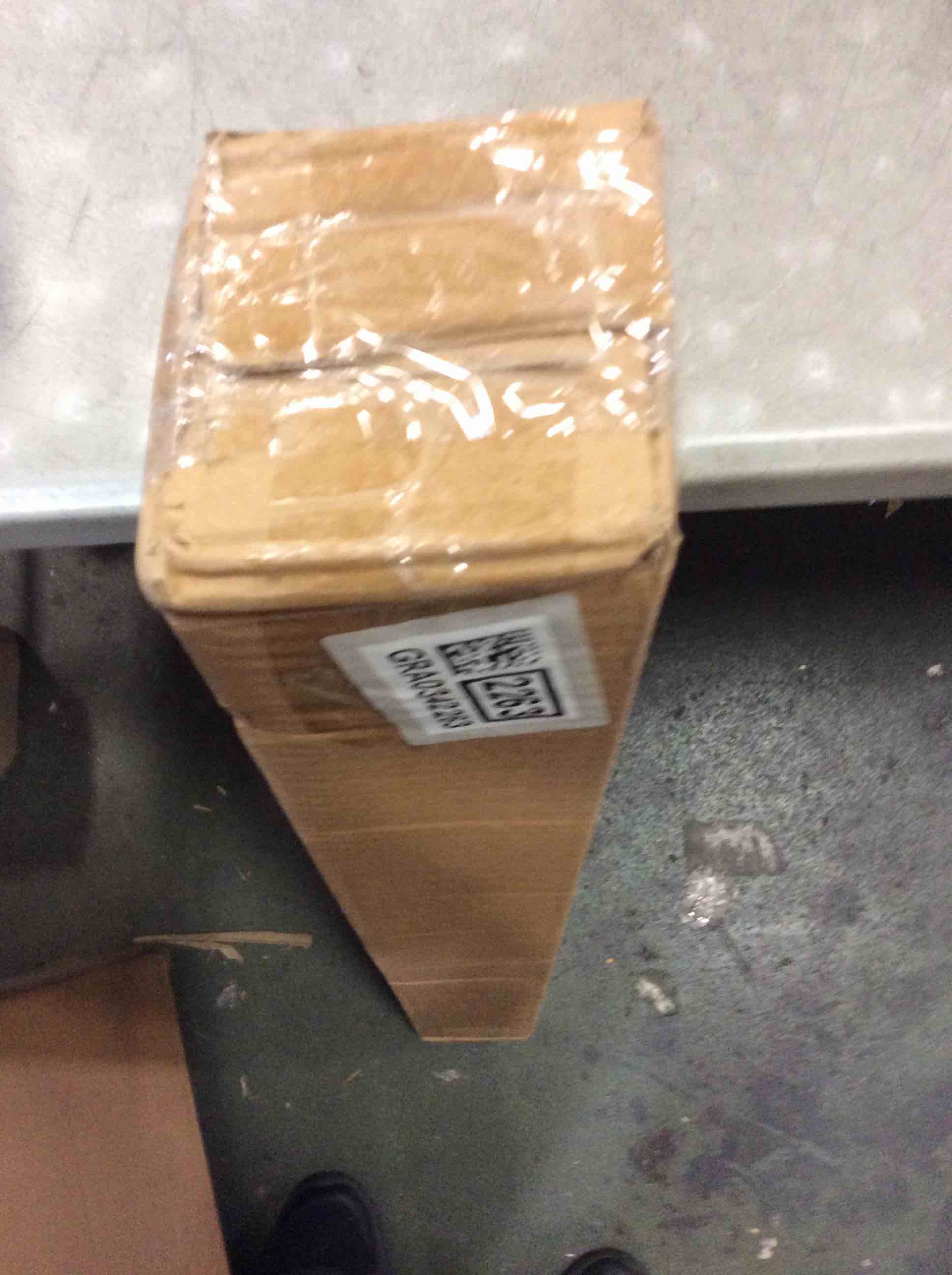 https://s3.amazonaws.com/lotting-images-prod/bidfta/GRA0342263_1731091469326.jpeg
