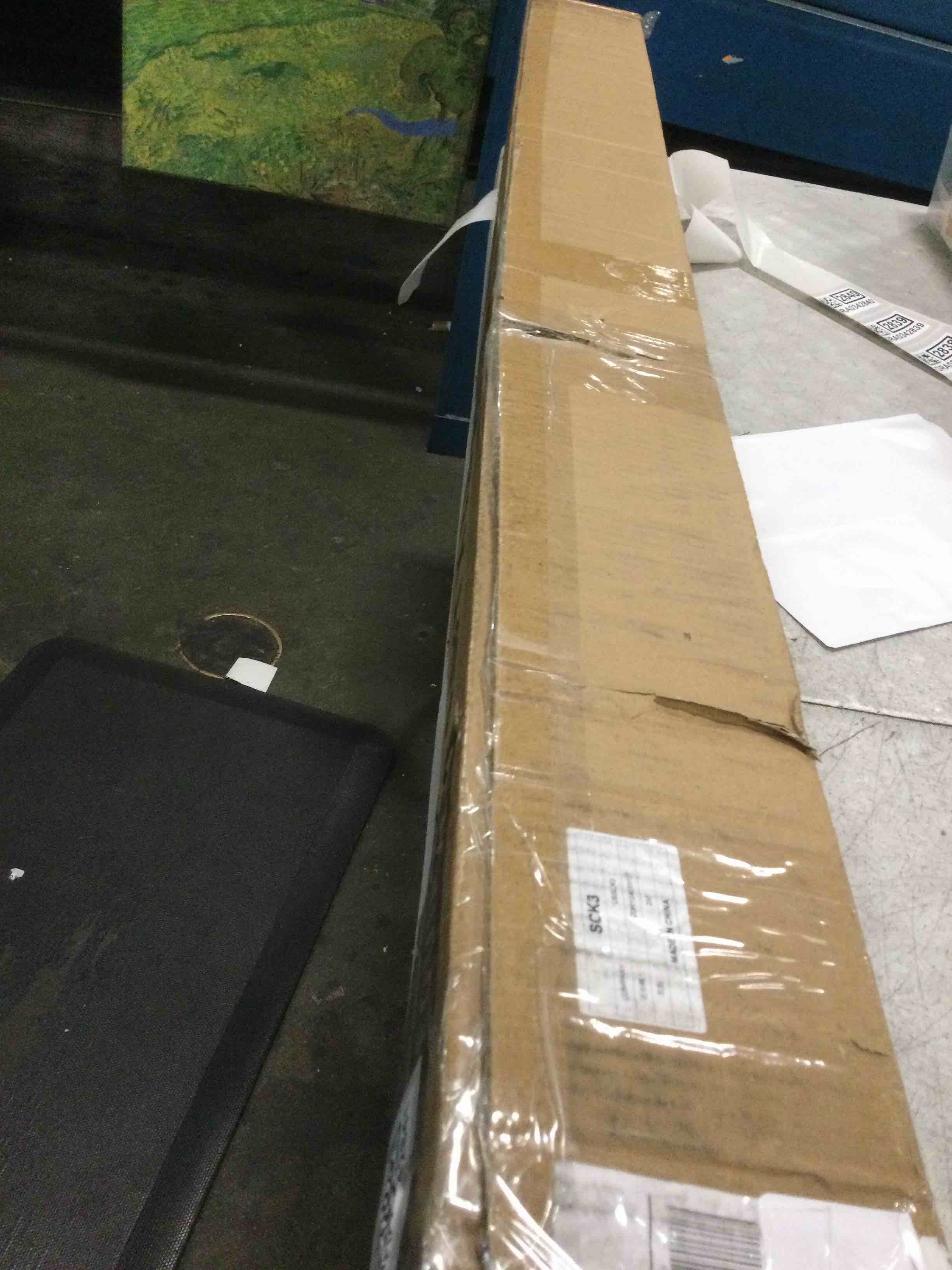 https://s3.amazonaws.com/lotting-images-prod/bidfta/GRA0342841_1730898986026.jpeg