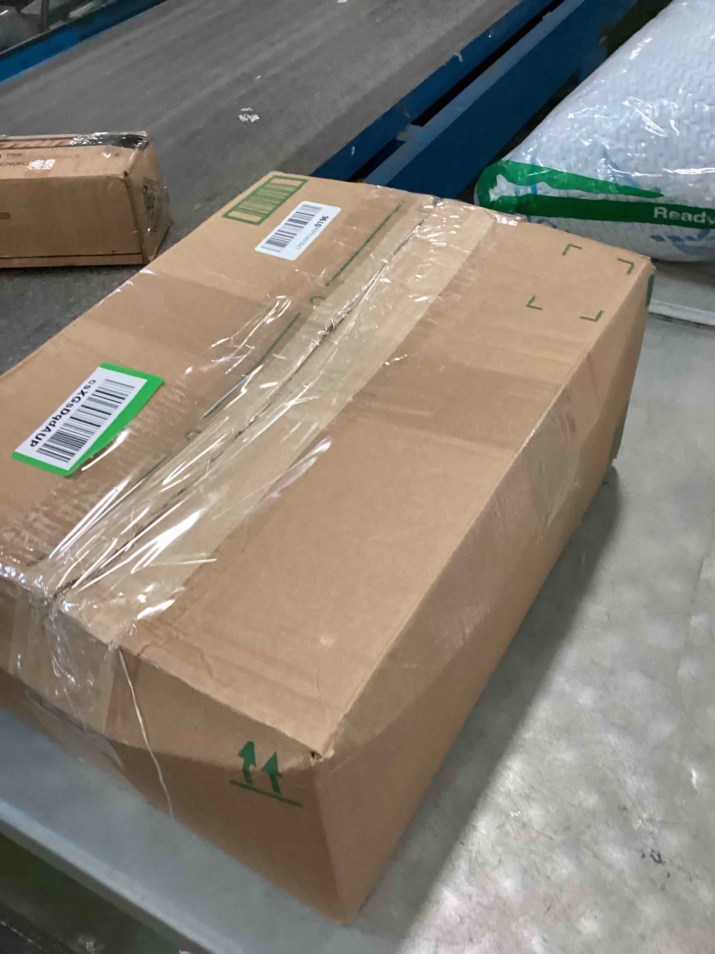 https://s3.amazonaws.com/lotting-images-prod/bidfta/GRA0344196_1730466909446.jpeg