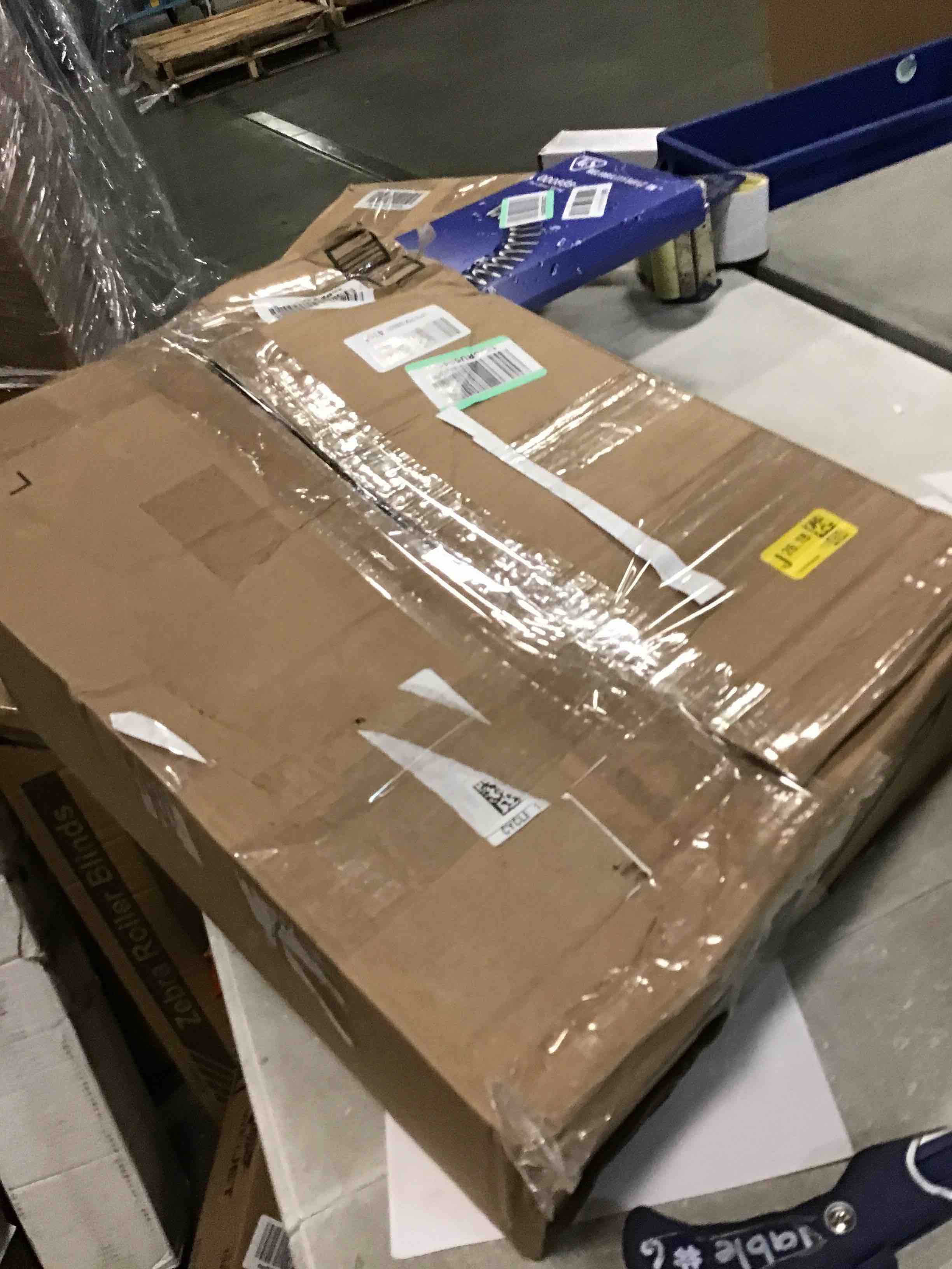 https://s3.amazonaws.com/lotting-images-prod/bidfta/GRA0344404_1730376581847.jpeg