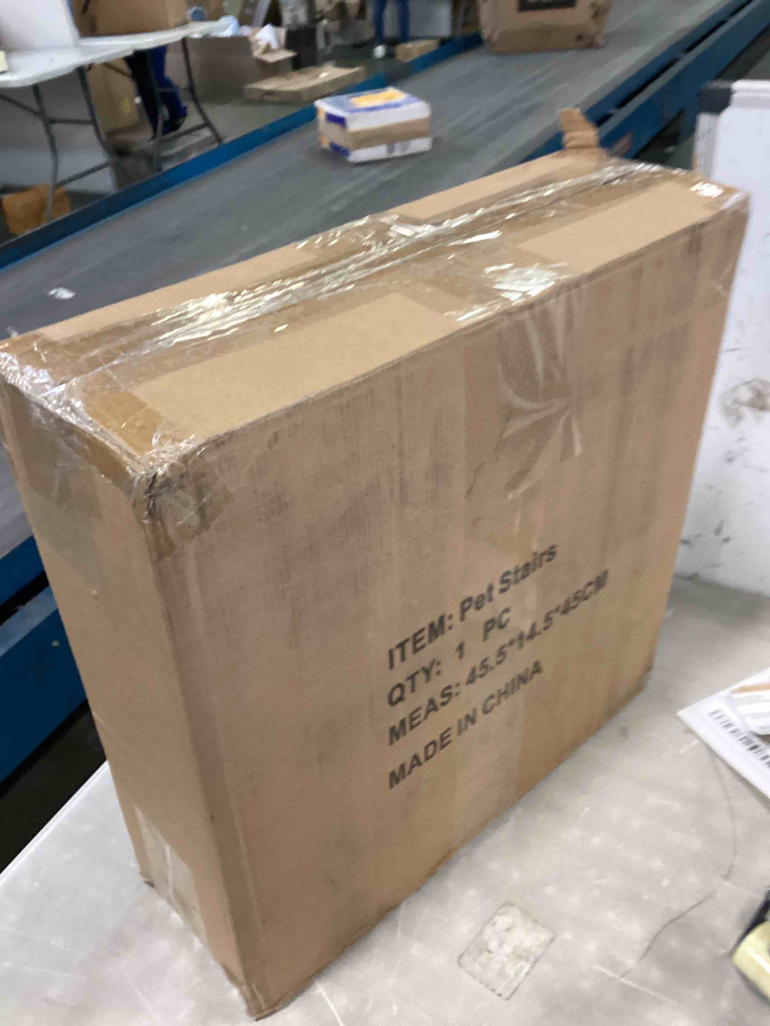 https://s3.amazonaws.com/lotting-images-prod/bidfta/GRA0344514_1730303016827.jpeg