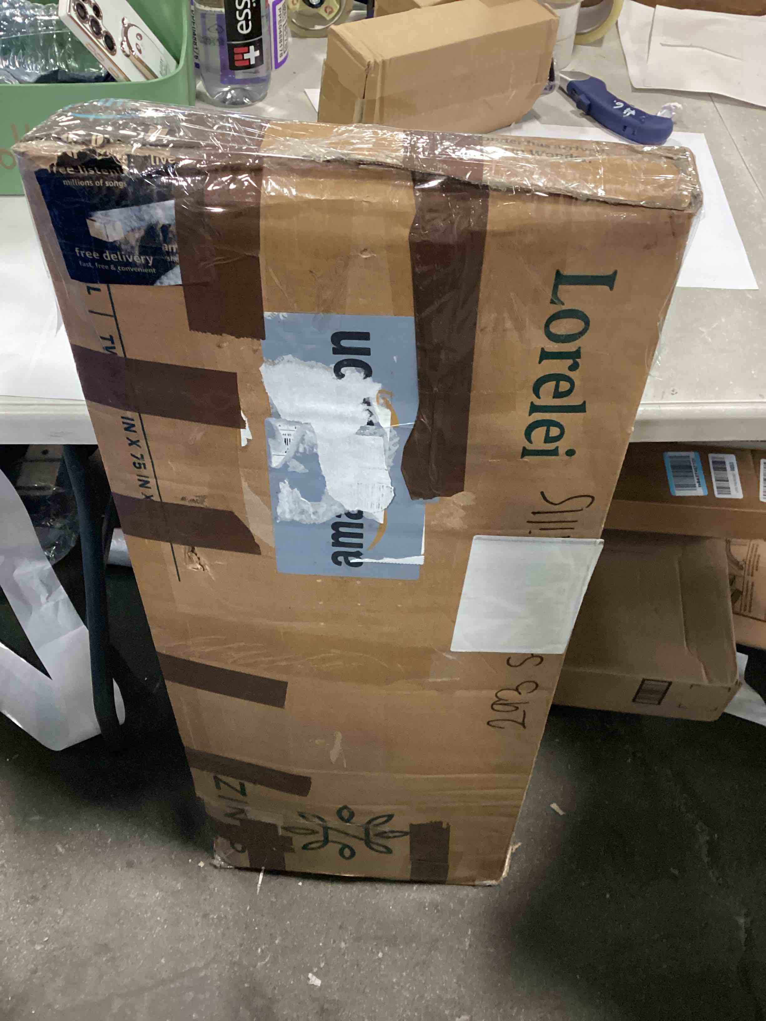 https://s3.amazonaws.com/lotting-images-prod/bidfta/GRA0344678_1730208949239.jpeg