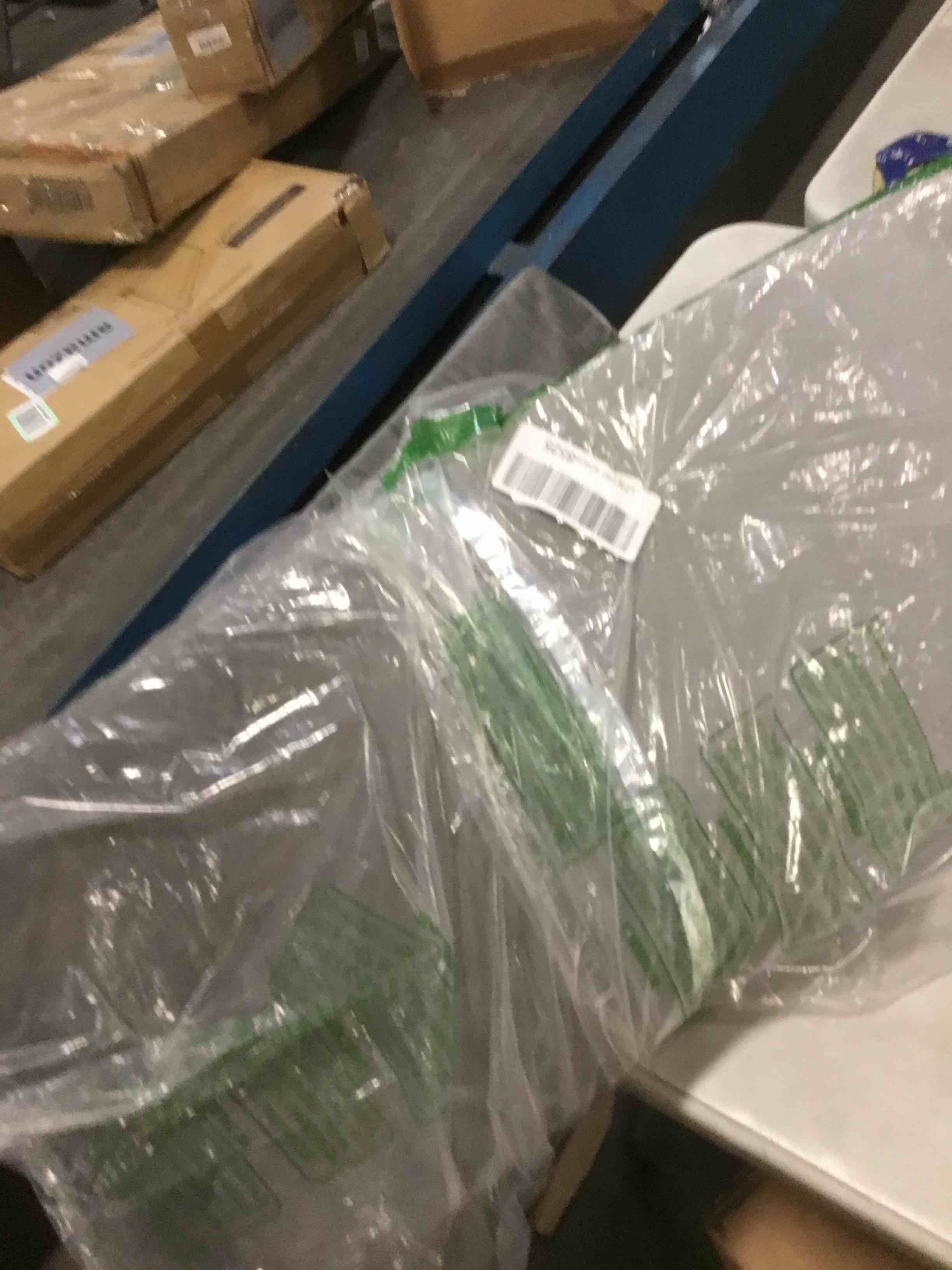 https://s3.amazonaws.com/lotting-images-prod/bidfta/GRA0345427_1729728168239.jpeg