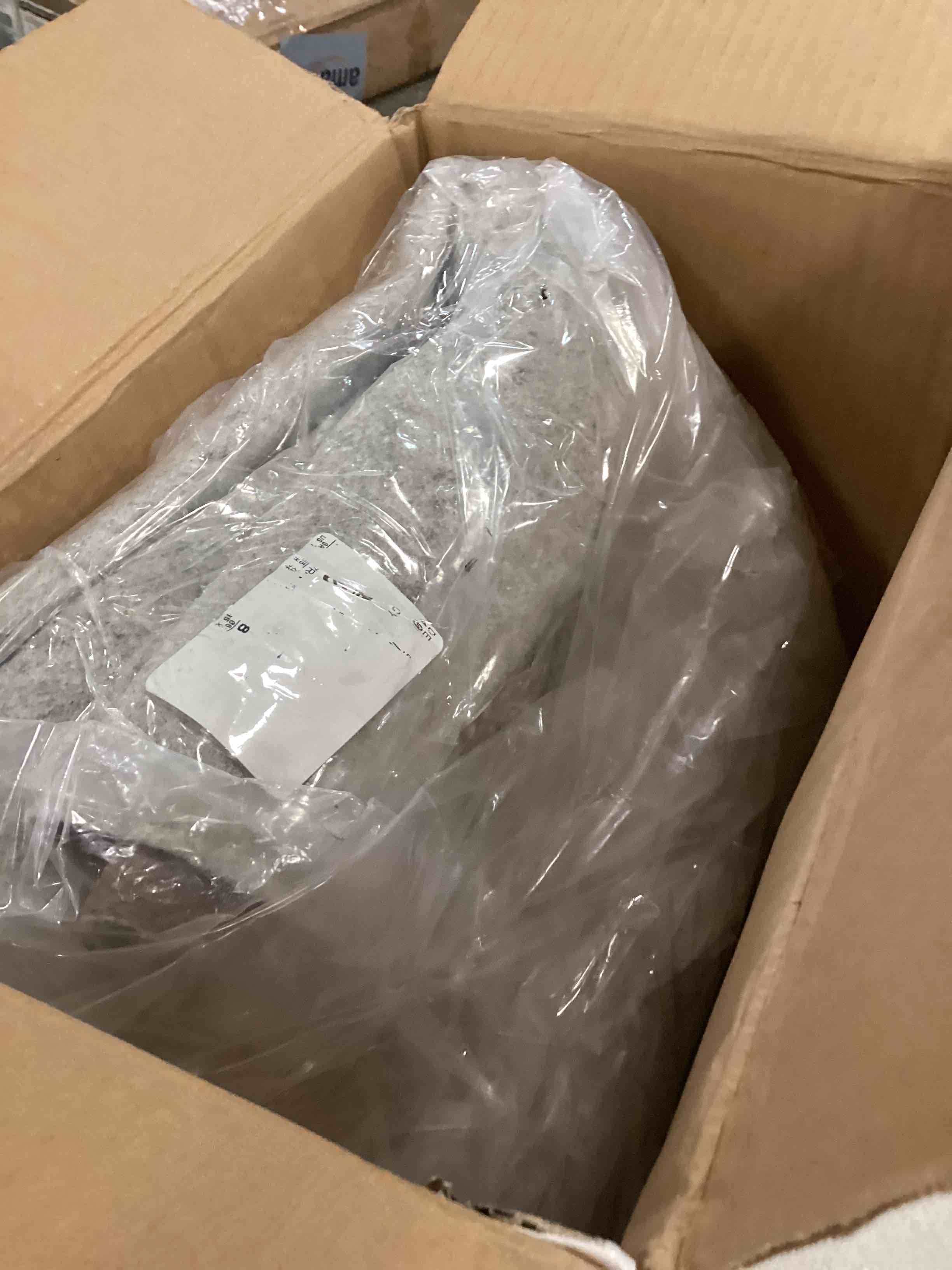https://s3.amazonaws.com/lotting-images-prod/bidfta/GRA0345511_1729712229991.jpeg