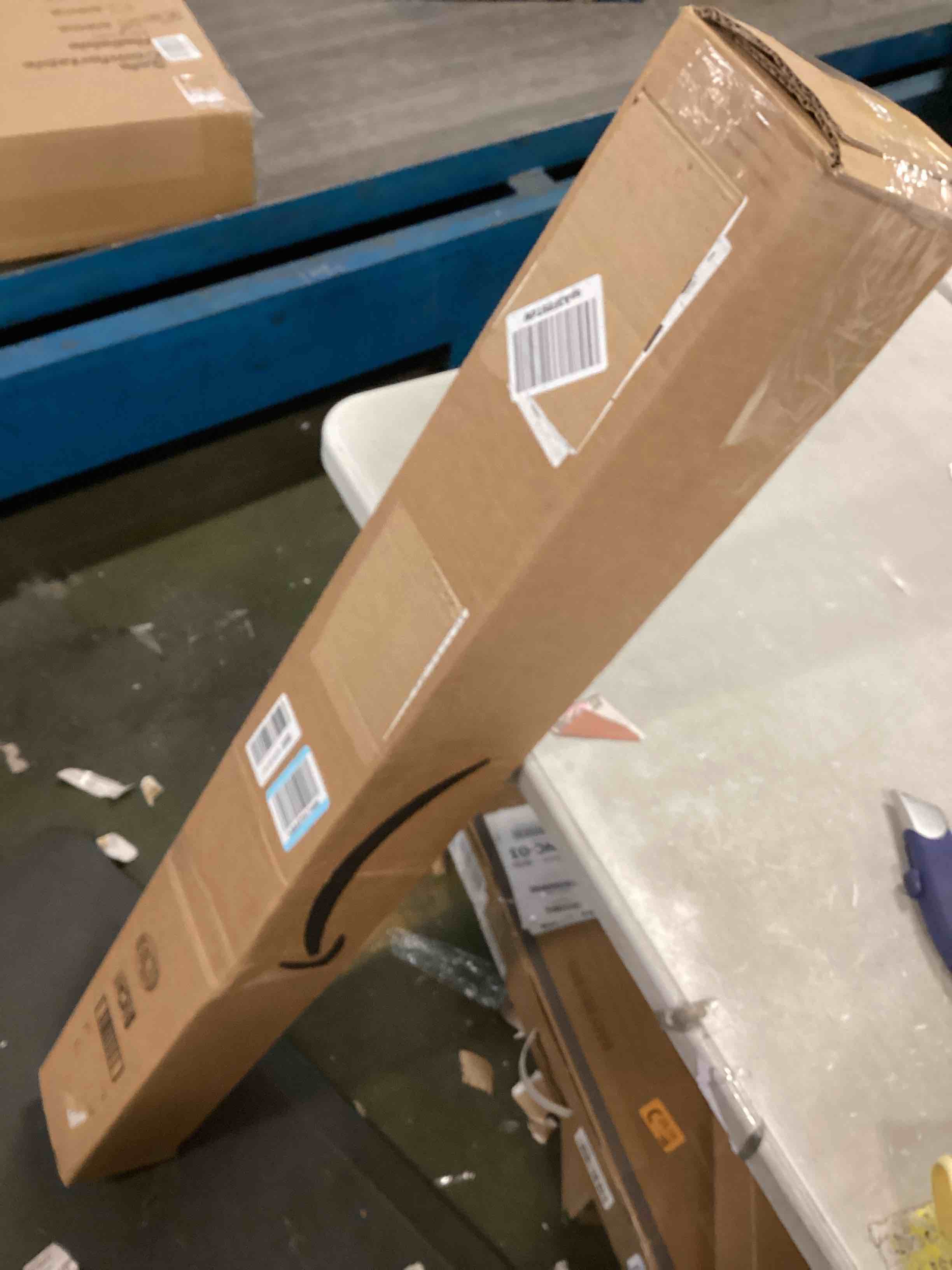 https://s3.amazonaws.com/lotting-images-prod/bidfta/GRA0345580_1729698675356.jpeg