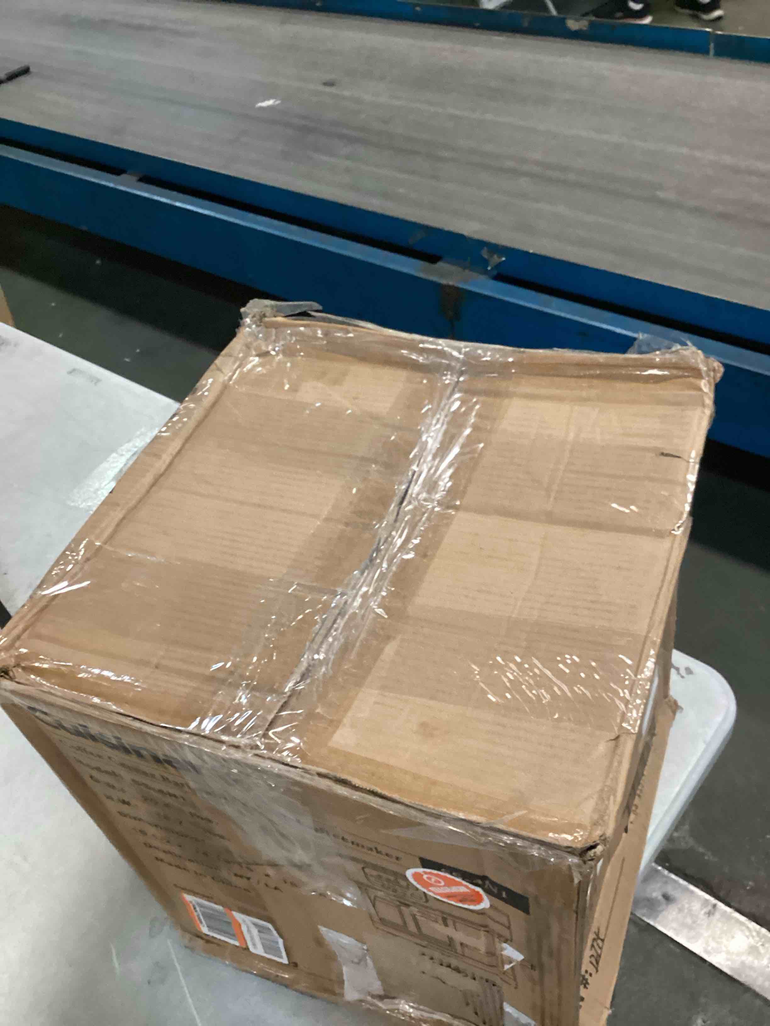 https://s3.amazonaws.com/lotting-images-prod/bidfta/GRA0348028_1732228022246.jpeg