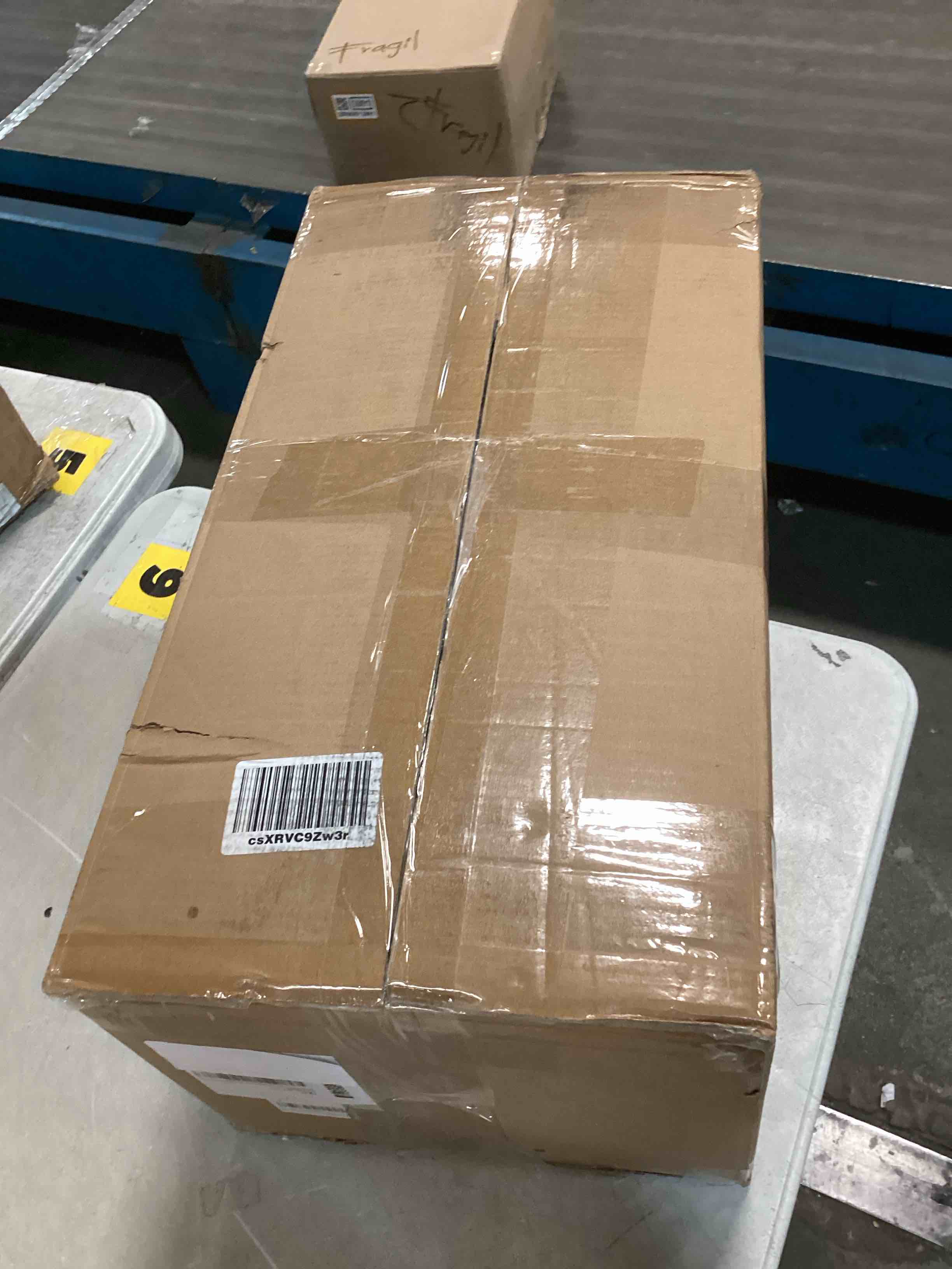 https://s3.amazonaws.com/lotting-images-prod/bidfta/GRA0348608_1731991086390.jpeg