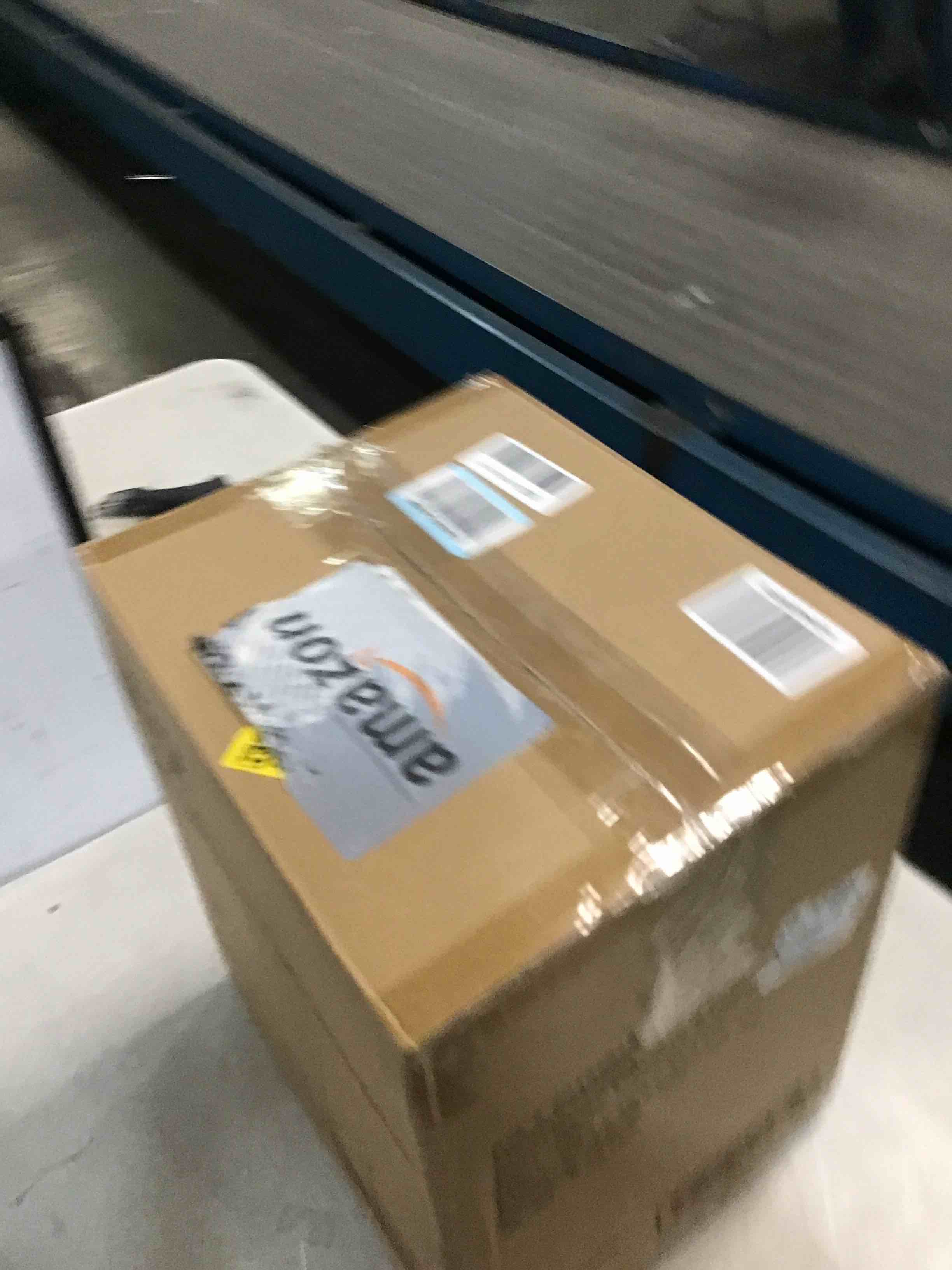 https://s3.amazonaws.com/lotting-images-prod/bidfta/GRA0348738_1731737354920.jpeg