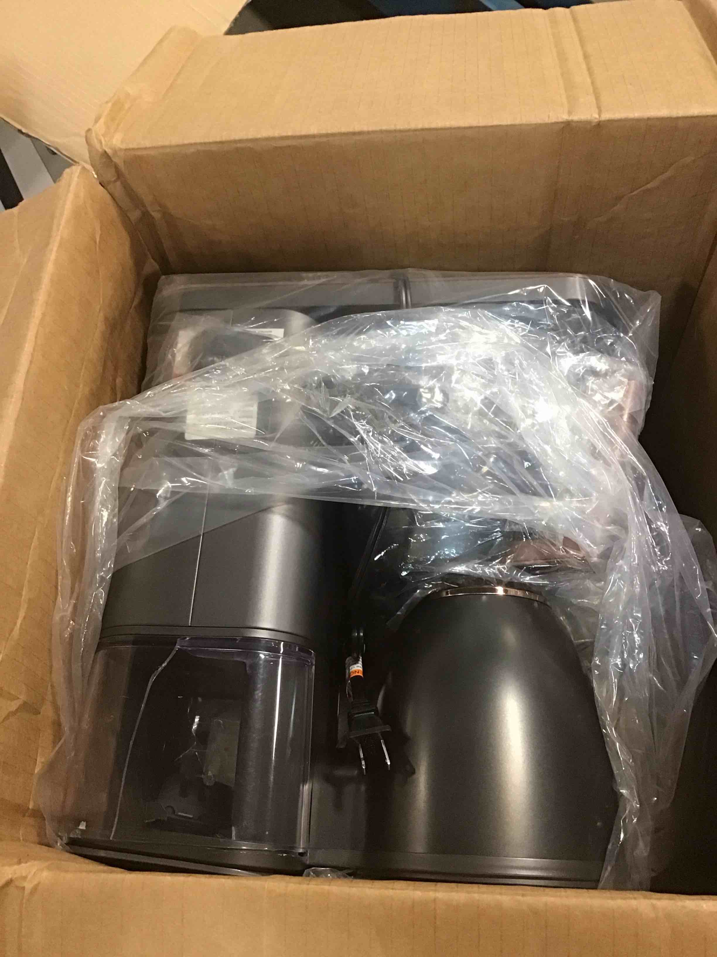 https://s3.amazonaws.com/lotting-images-prod/bidfta/GRA0348980_1731639225715.jpeg