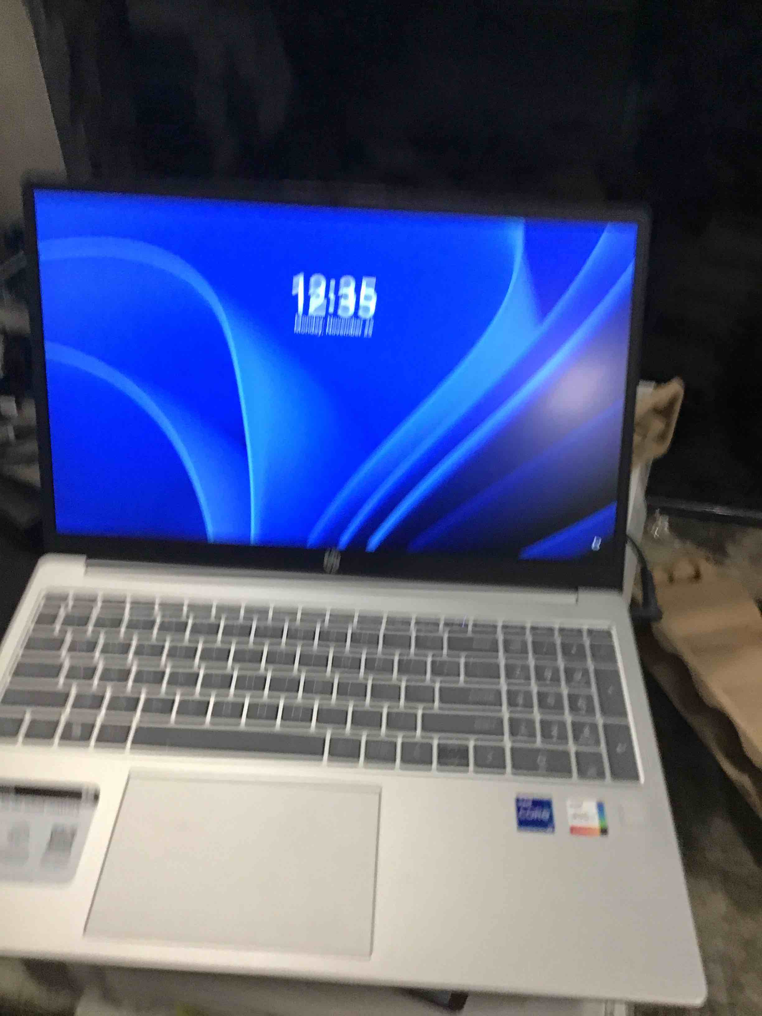 https://s3.amazonaws.com/lotting-images-prod/bidfta/GRA0349212_1732559719736.jpeg