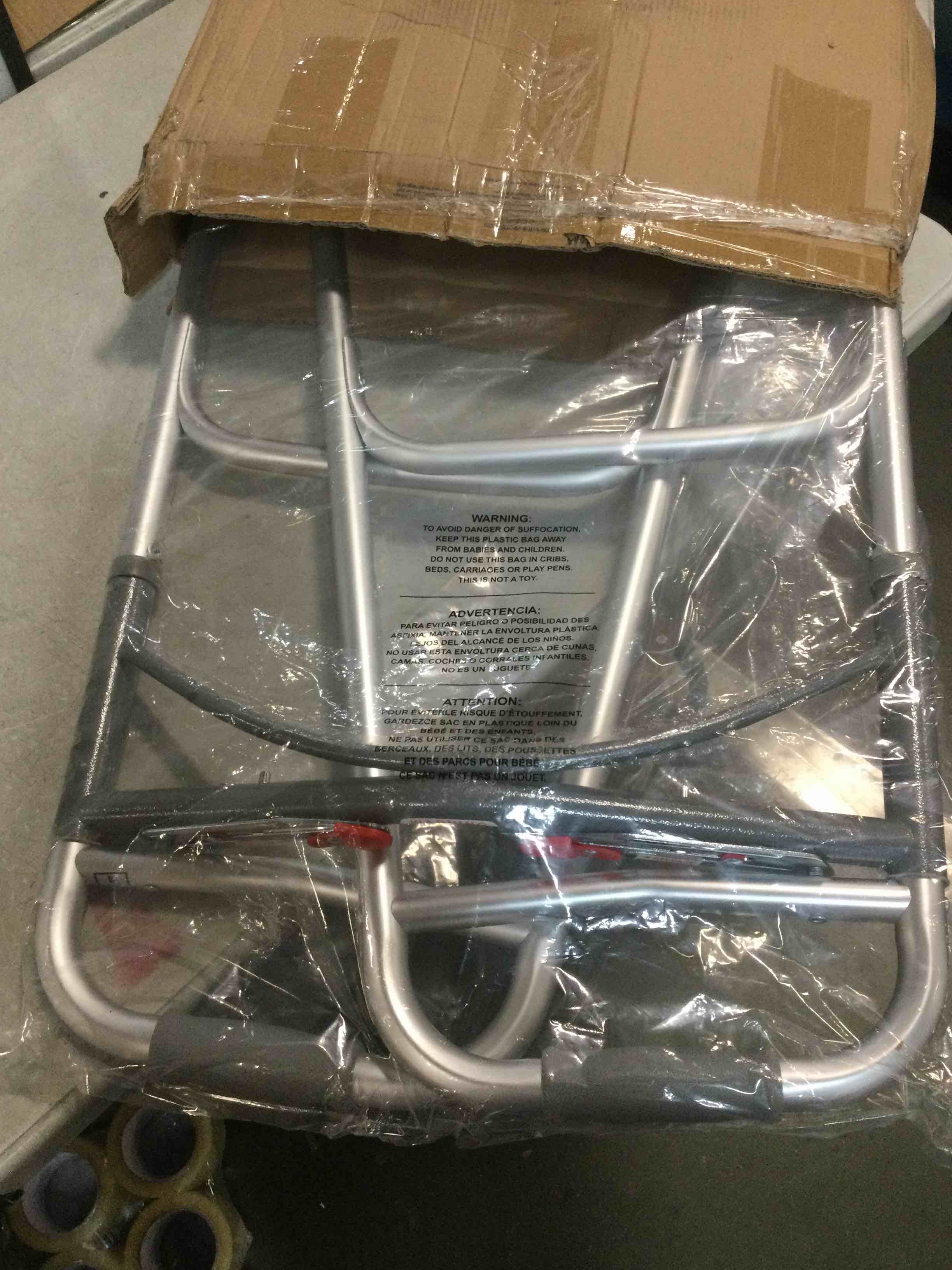 https://s3.amazonaws.com/lotting-images-prod/bidfta/GRA0349350_1731472792677.jpeg