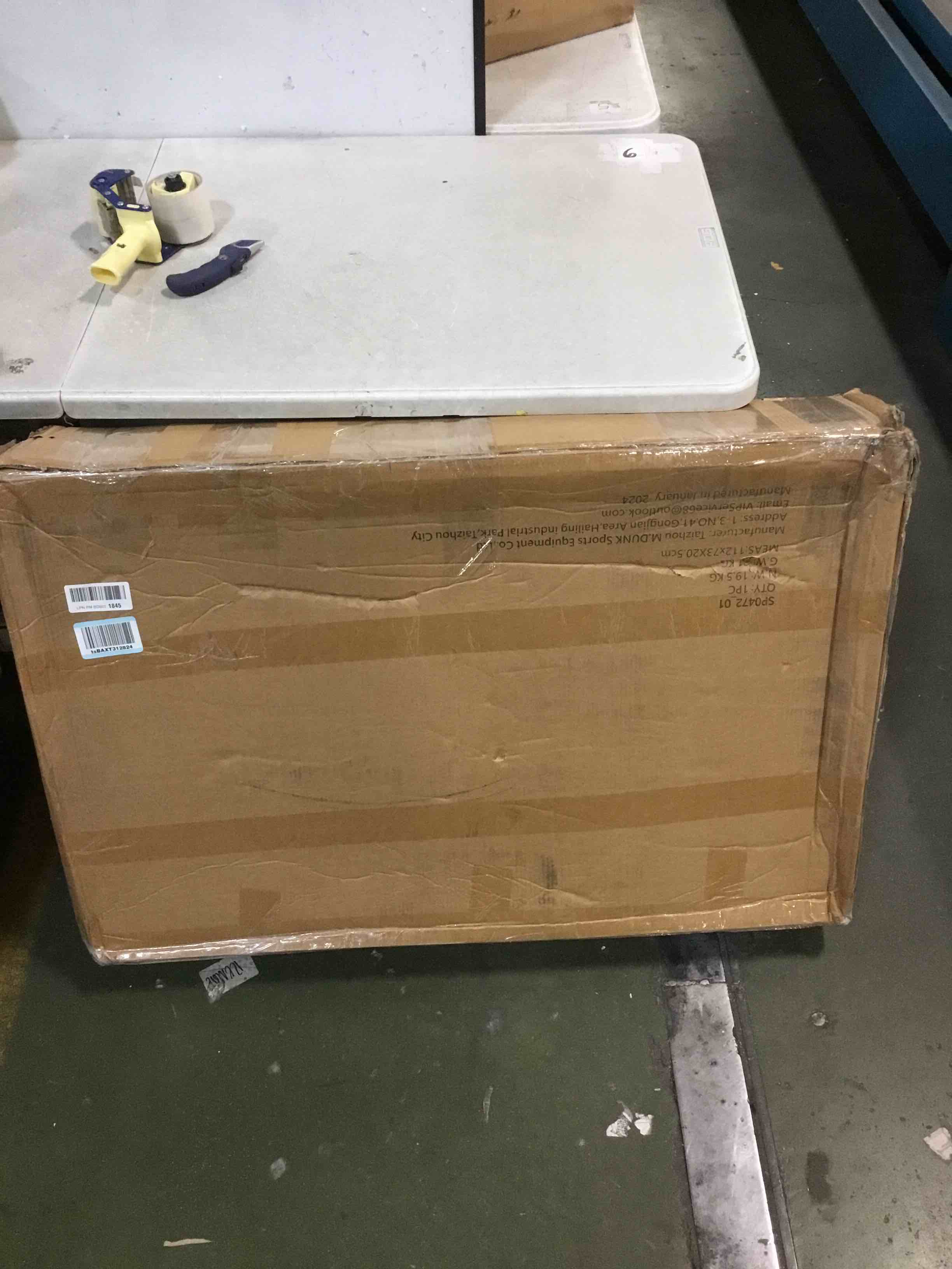 https://s3.amazonaws.com/lotting-images-prod/bidfta/GRA0349640_1731366533458.jpeg