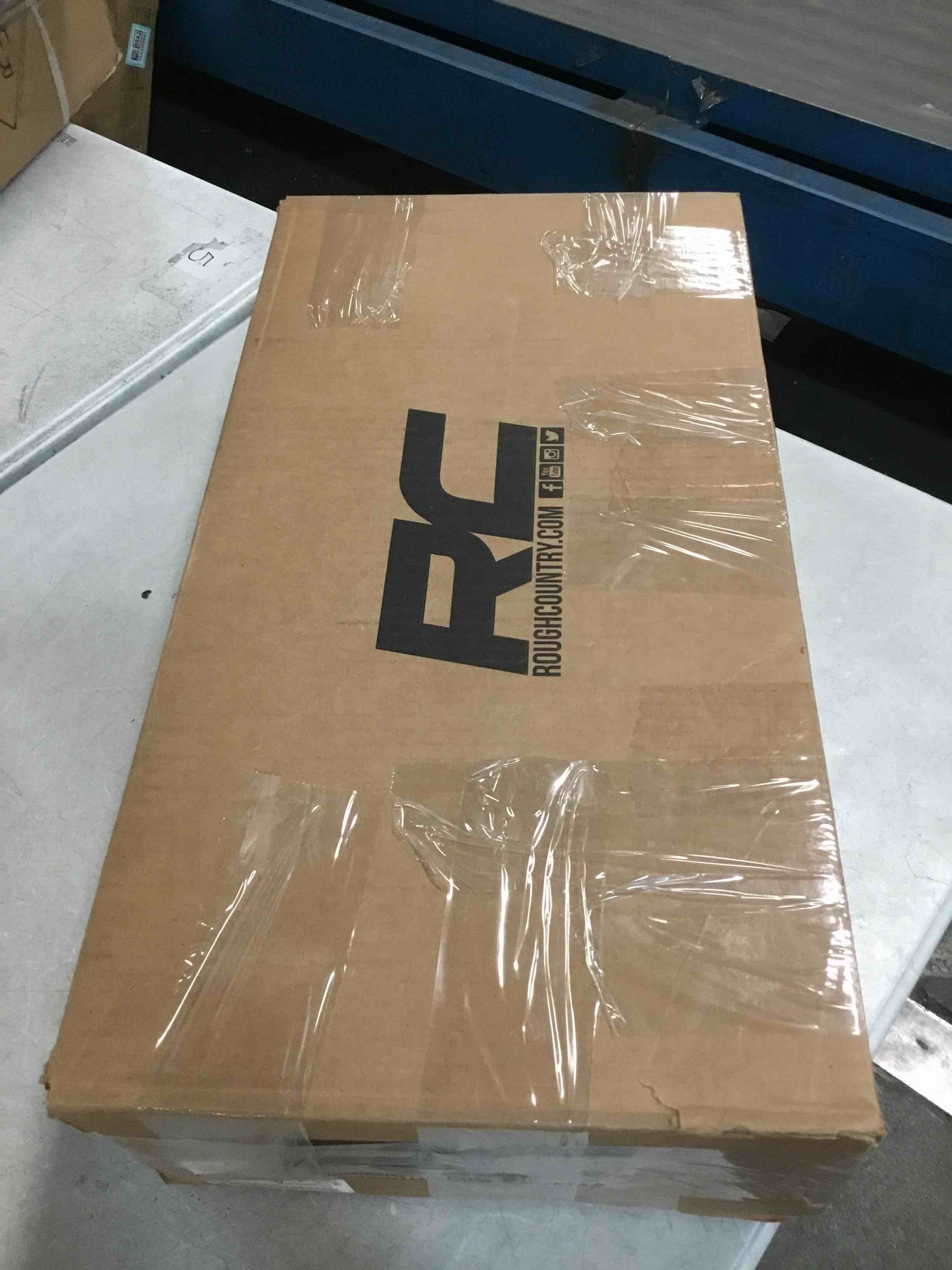 https://s3.amazonaws.com/lotting-images-prod/bidfta/GRA0349774_1731115442870.jpeg