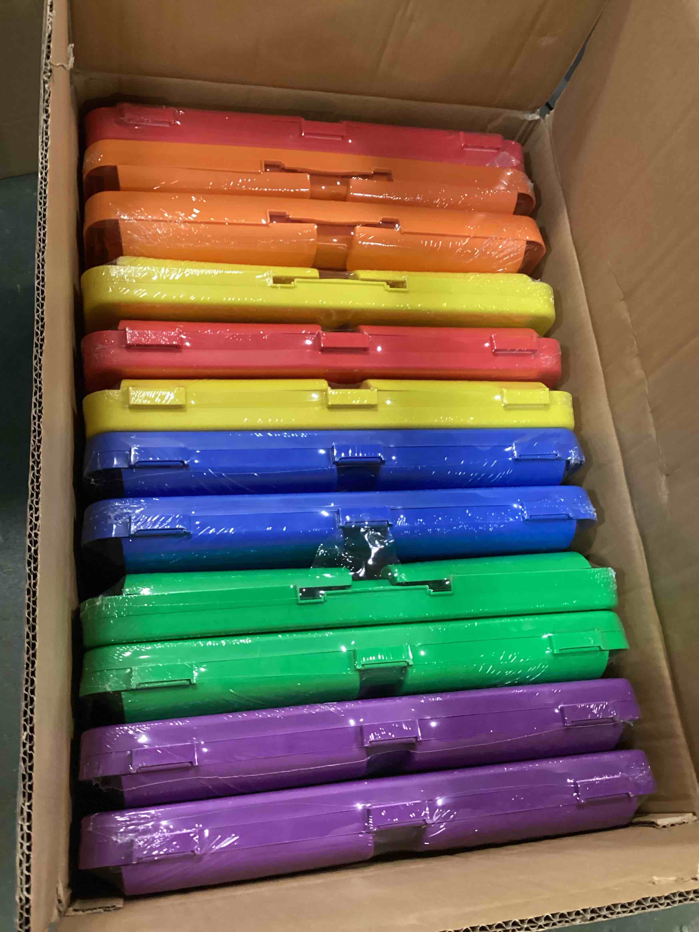 https://s3.amazonaws.com/lotting-images-prod/bidfta/GRA0350129_1732230069590.jpeg