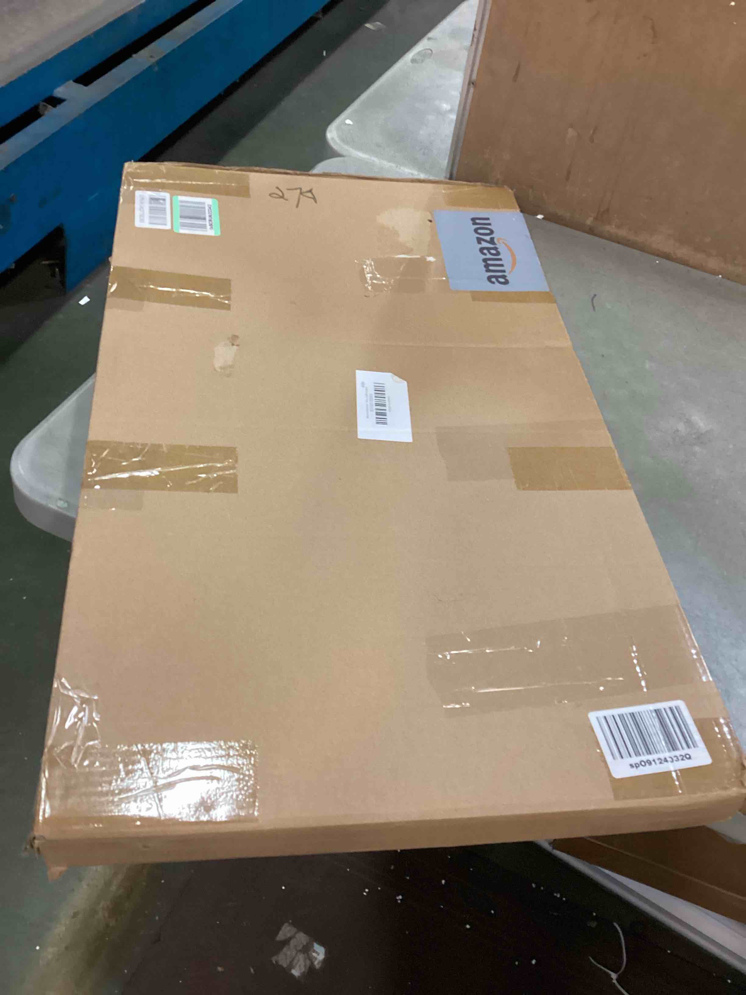 https://s3.amazonaws.com/lotting-images-prod/bidfta/GRA0350318_1732153835677.jpeg