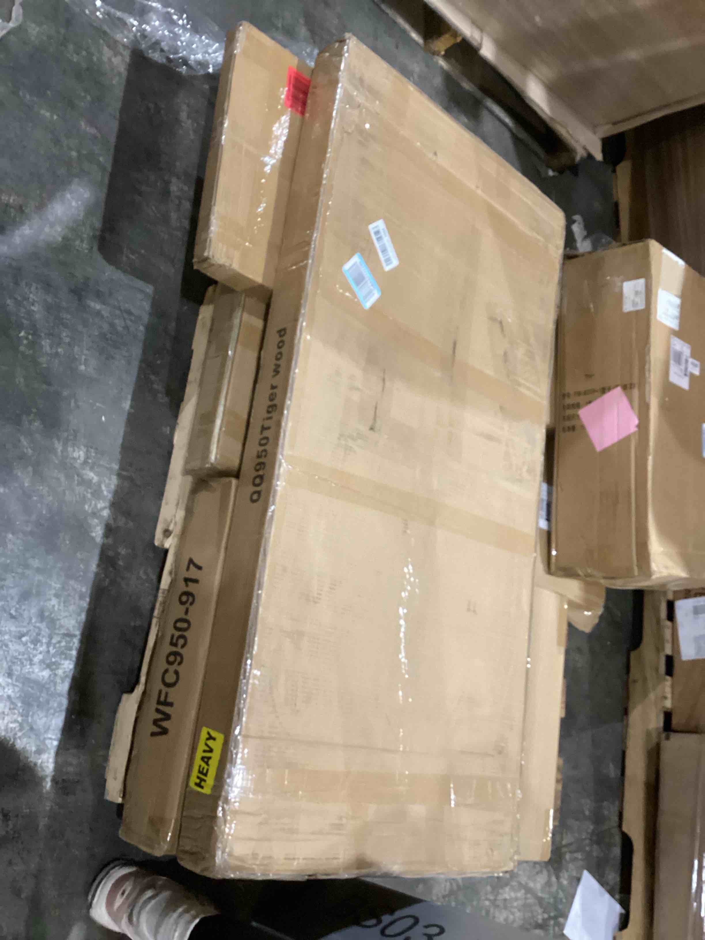 https://s3.amazonaws.com/lotting-images-prod/bidfta/GRA0402005_1740077051464.jpeg