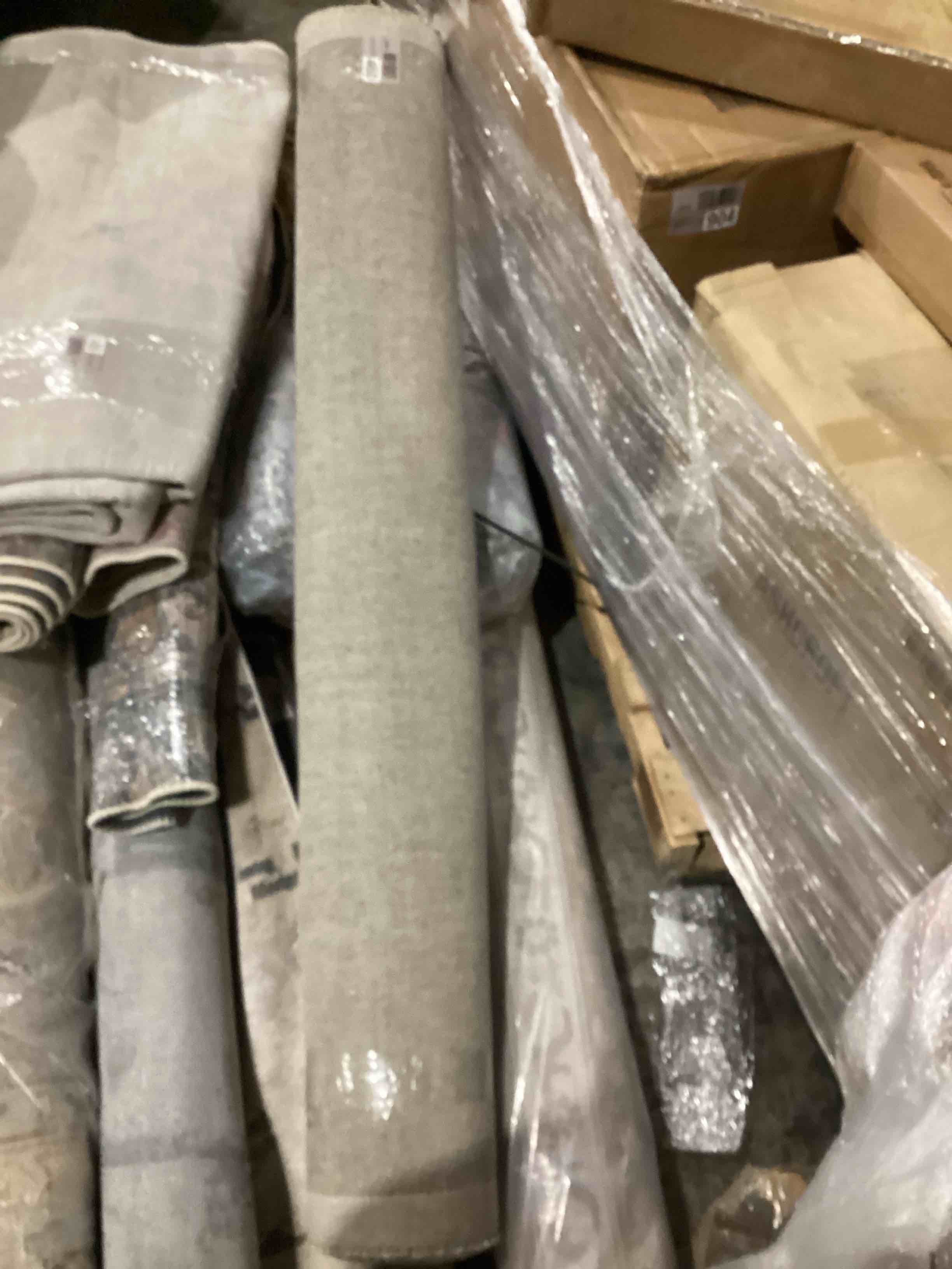 Chris loves Julia rug