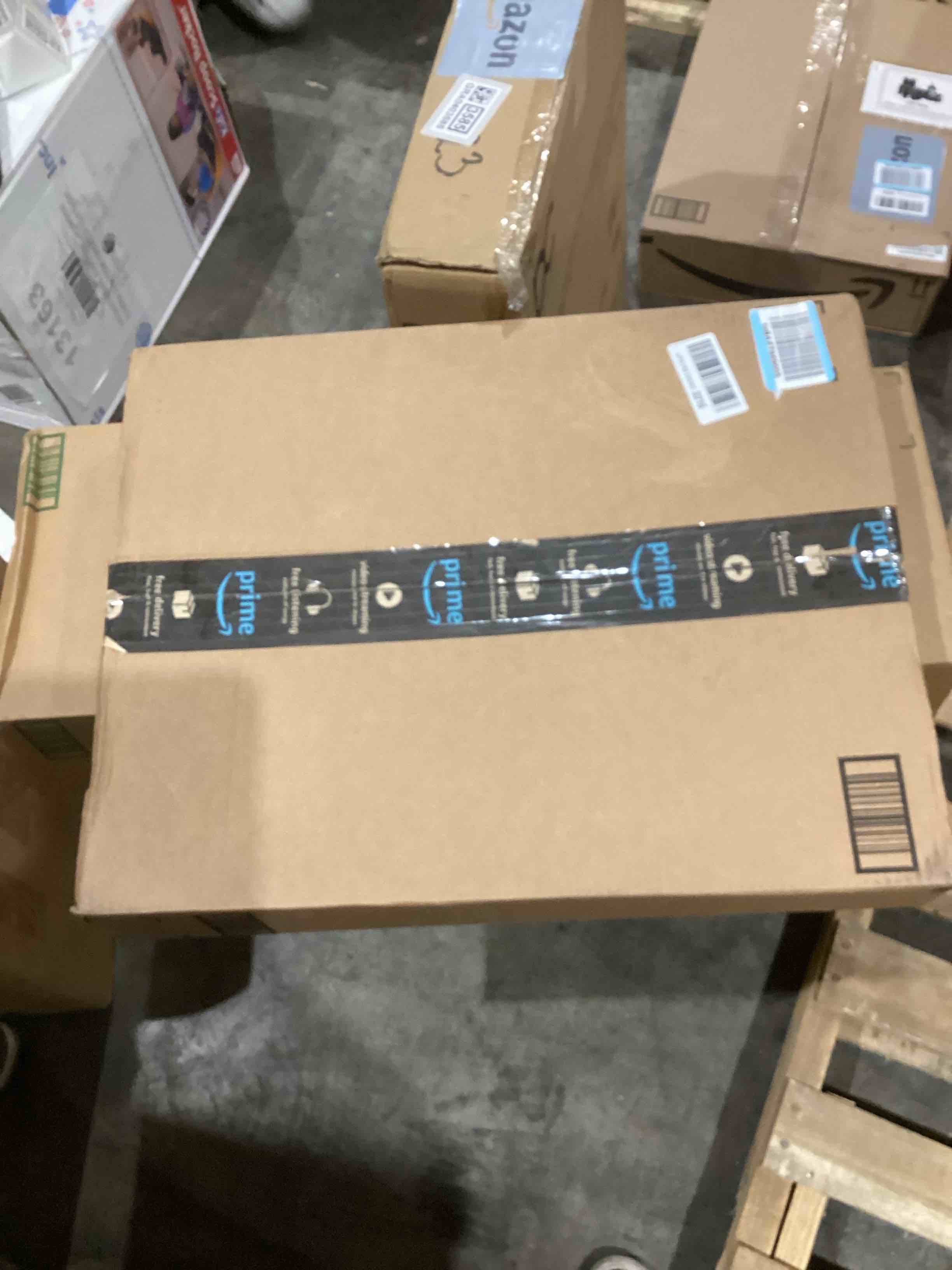 https://s3.amazonaws.com/lotting-images-prod/bidfta/GRA0403583_1738778853918.jpeg