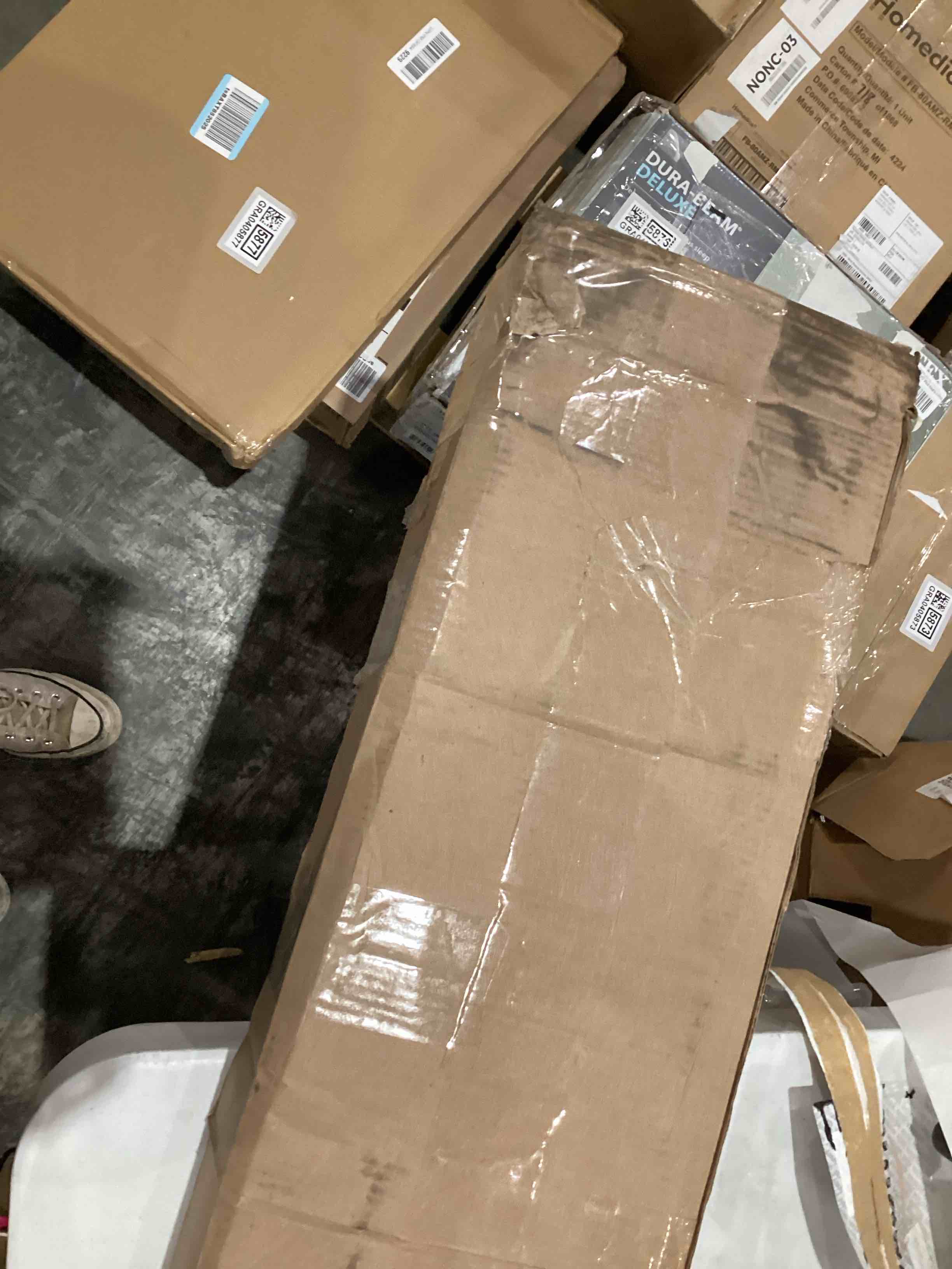 https://s3.amazonaws.com/lotting-images-prod/bidfta/GRA0405865_1736537835694.jpeg
