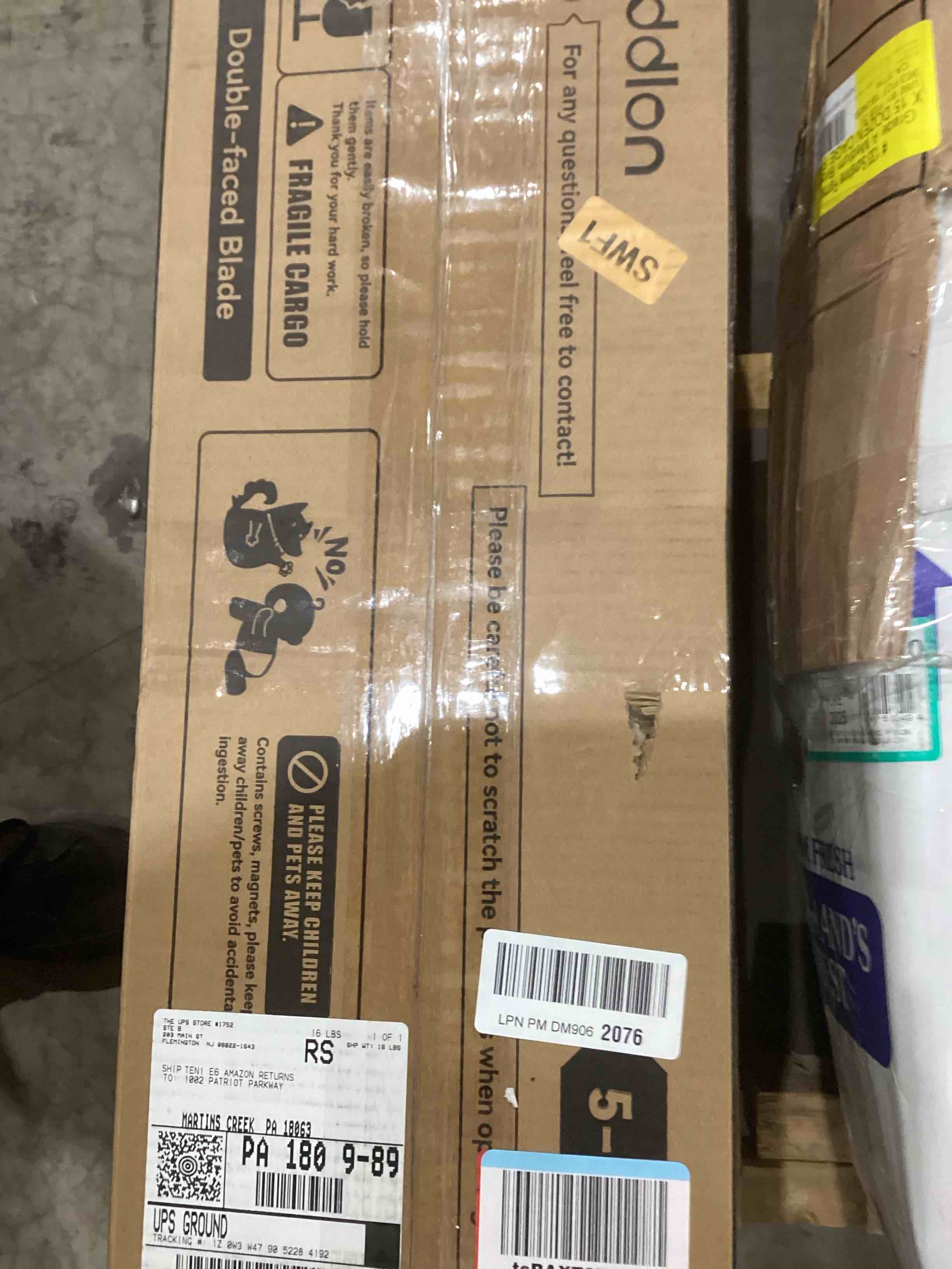 https://s3.amazonaws.com/lotting-images-prod/bidfta/GRA0406158_1740423295244.jpeg