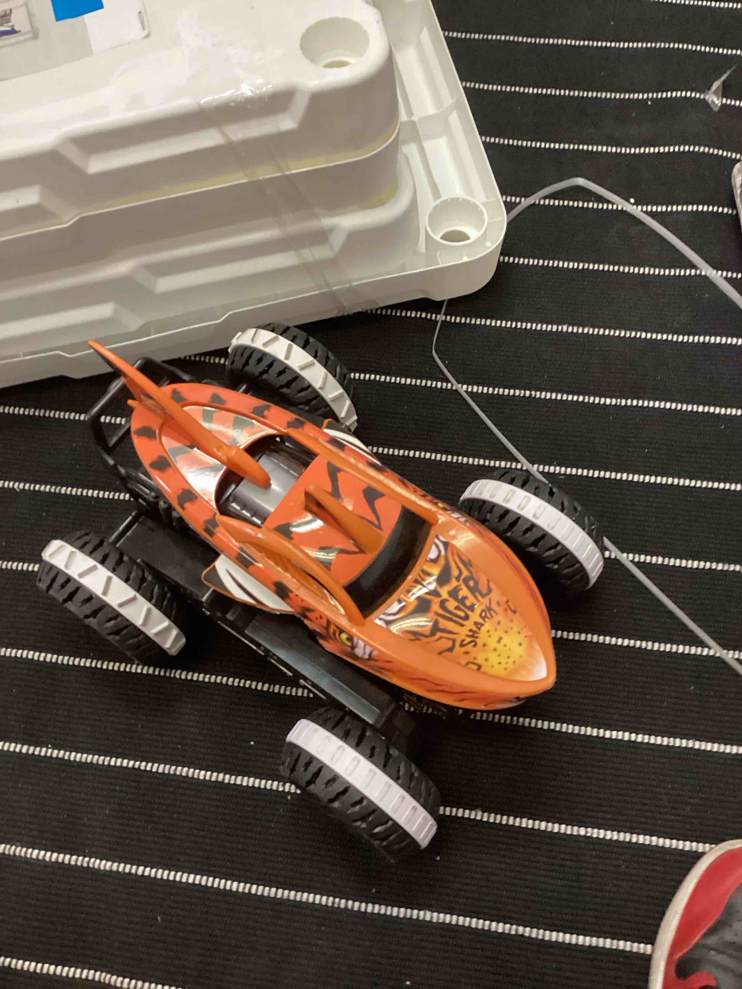Hot Wheels Monster Trucks, Remote Control Car, 1:15 Scale Tiger Shark RC With All-Terrain Wheels