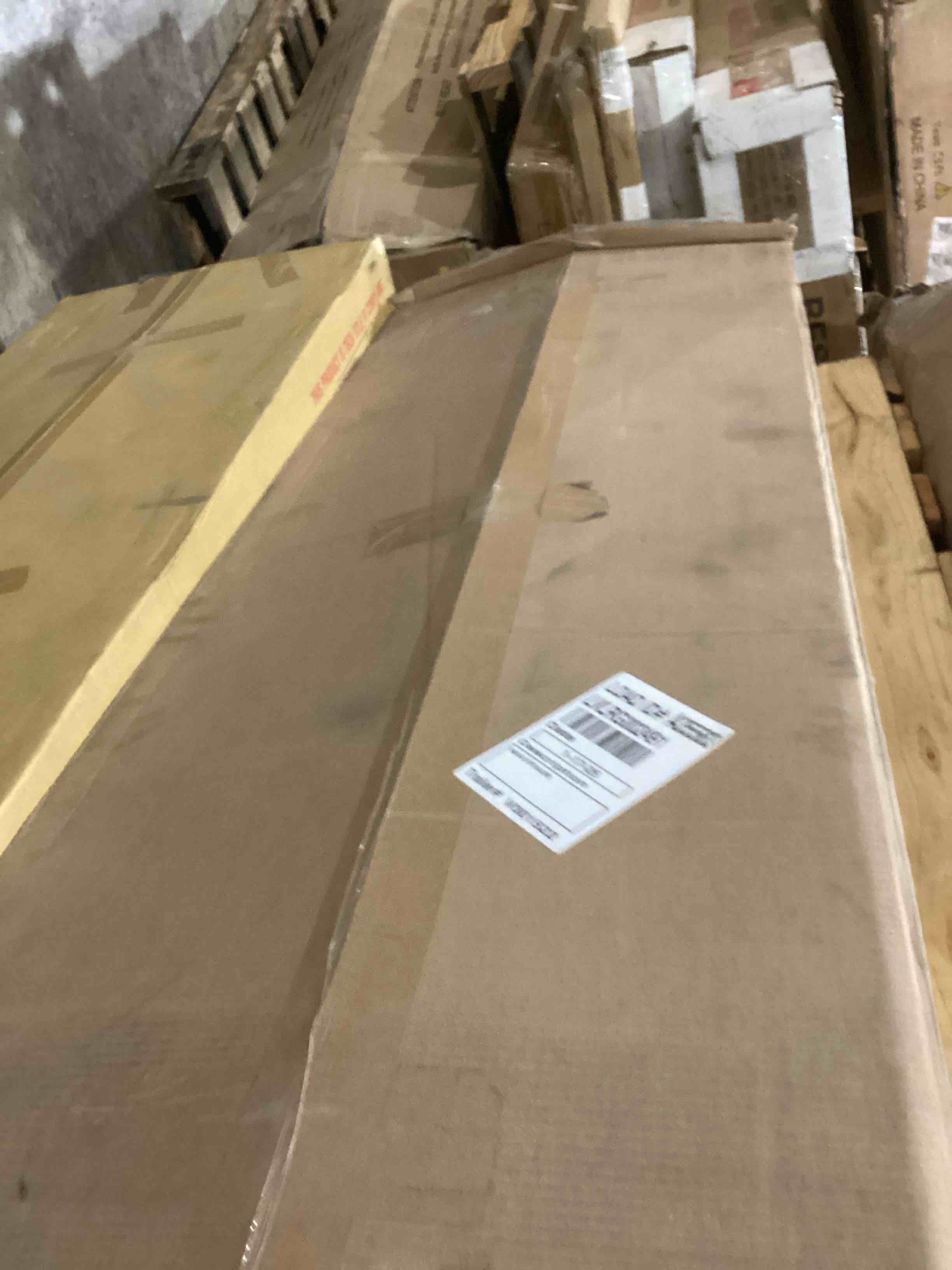 https://s3.amazonaws.com/lotting-images-prod/bidfta/GRA0407166_1737145582378.jpeg