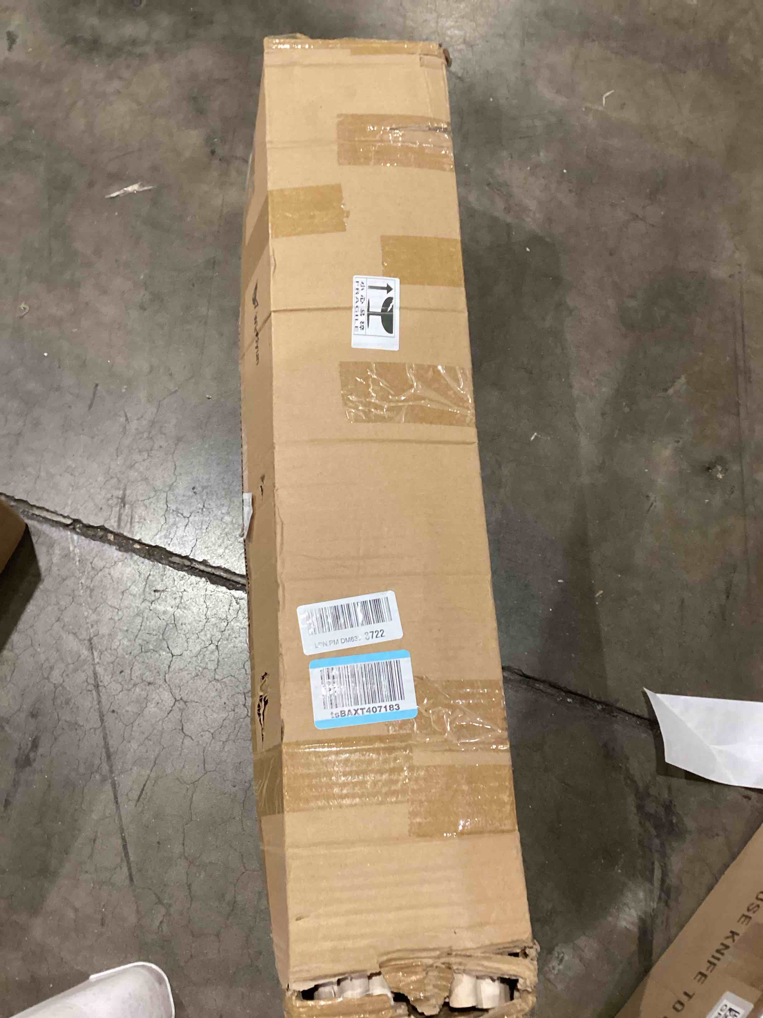 https://s3.amazonaws.com/lotting-images-prod/bidfta/GRA0408181_1742309192407.jpeg