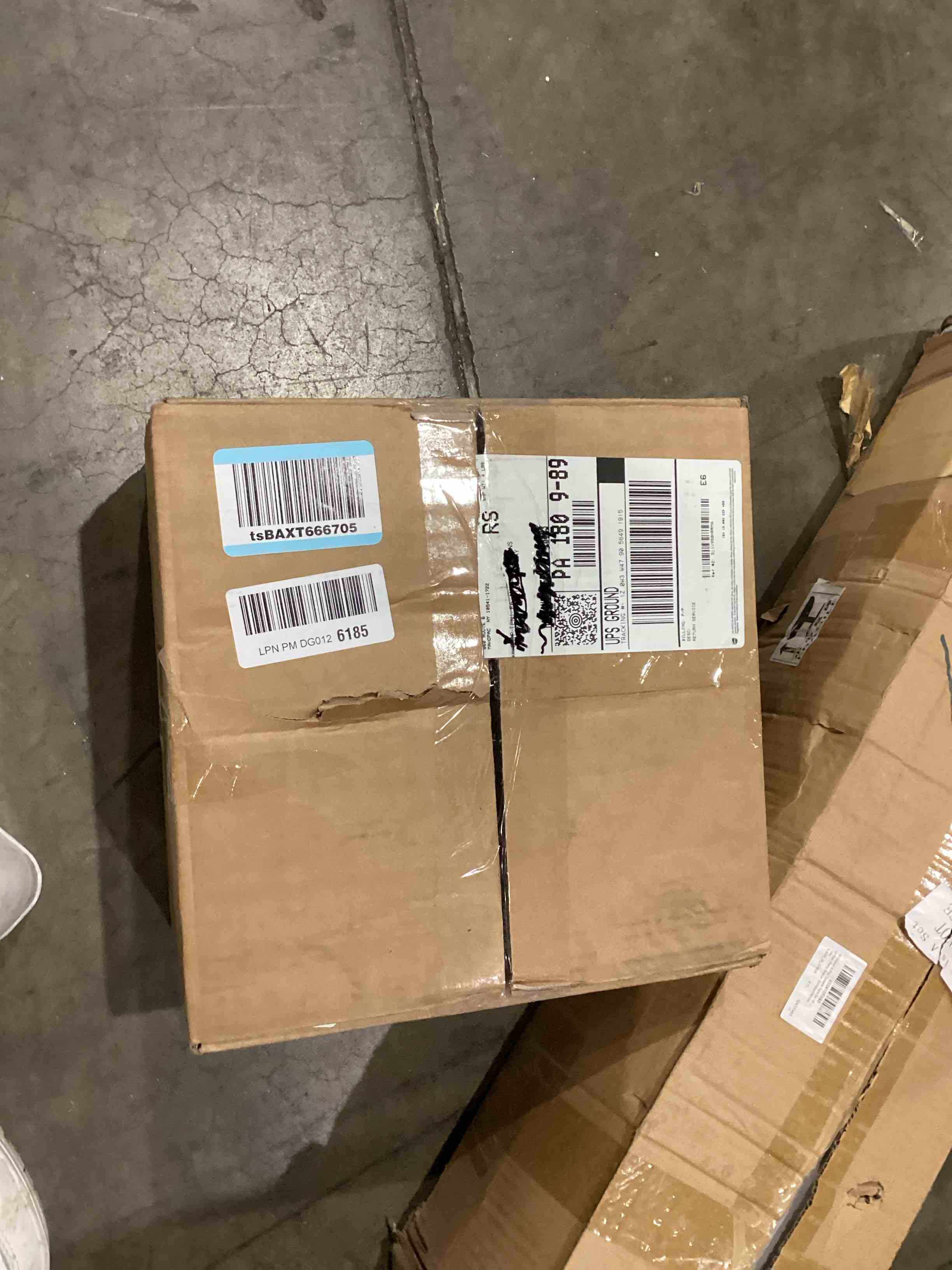 https://s3.amazonaws.com/lotting-images-prod/bidfta/GRA0408182_1742309081307.jpeg