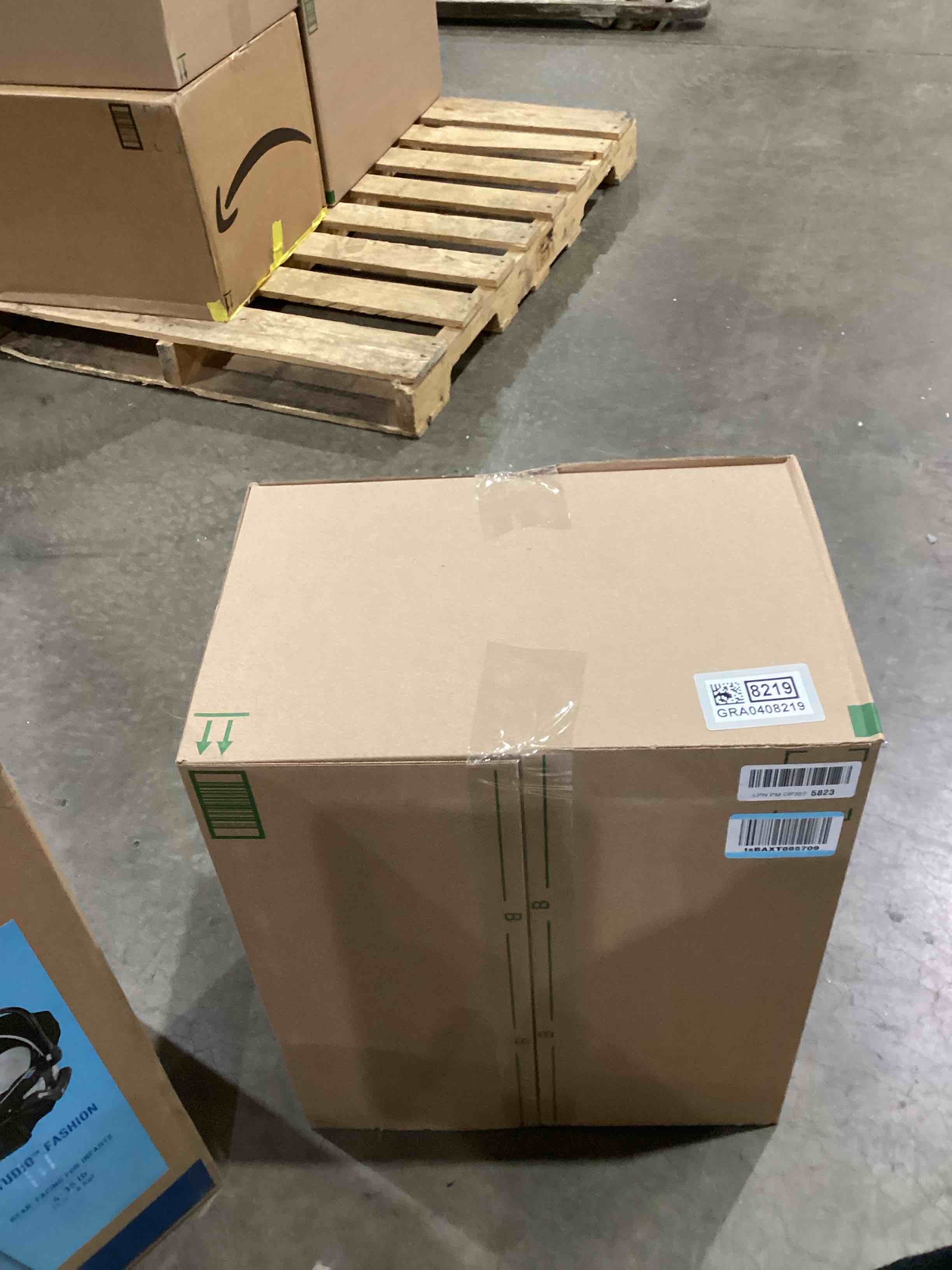 https://s3.amazonaws.com/lotting-images-prod/bidfta/GRA0408219_1742304316427.jpeg