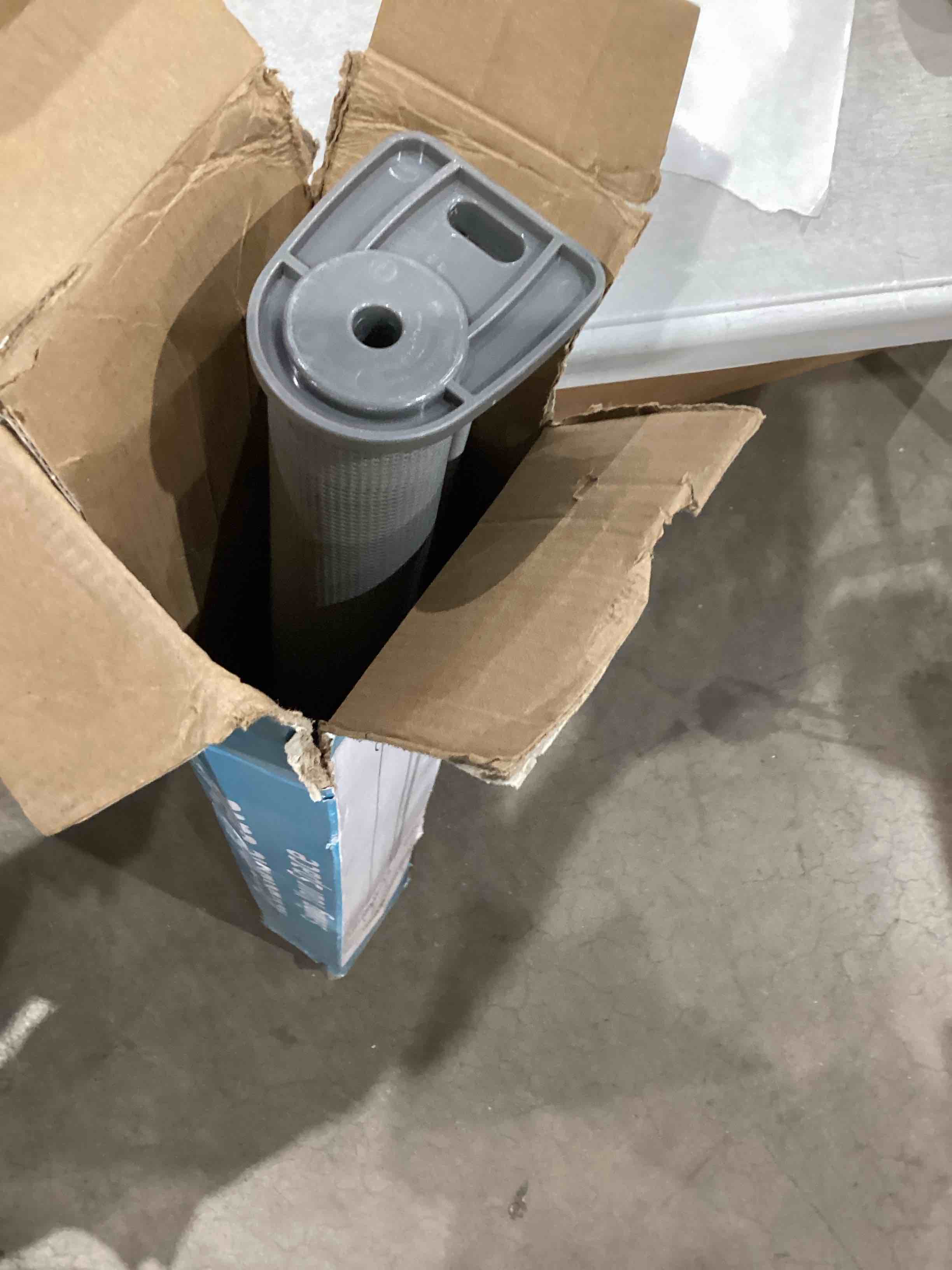 https://s3.amazonaws.com/lotting-images-prod/bidfta/GRA0408660_1752165888593.jpeg