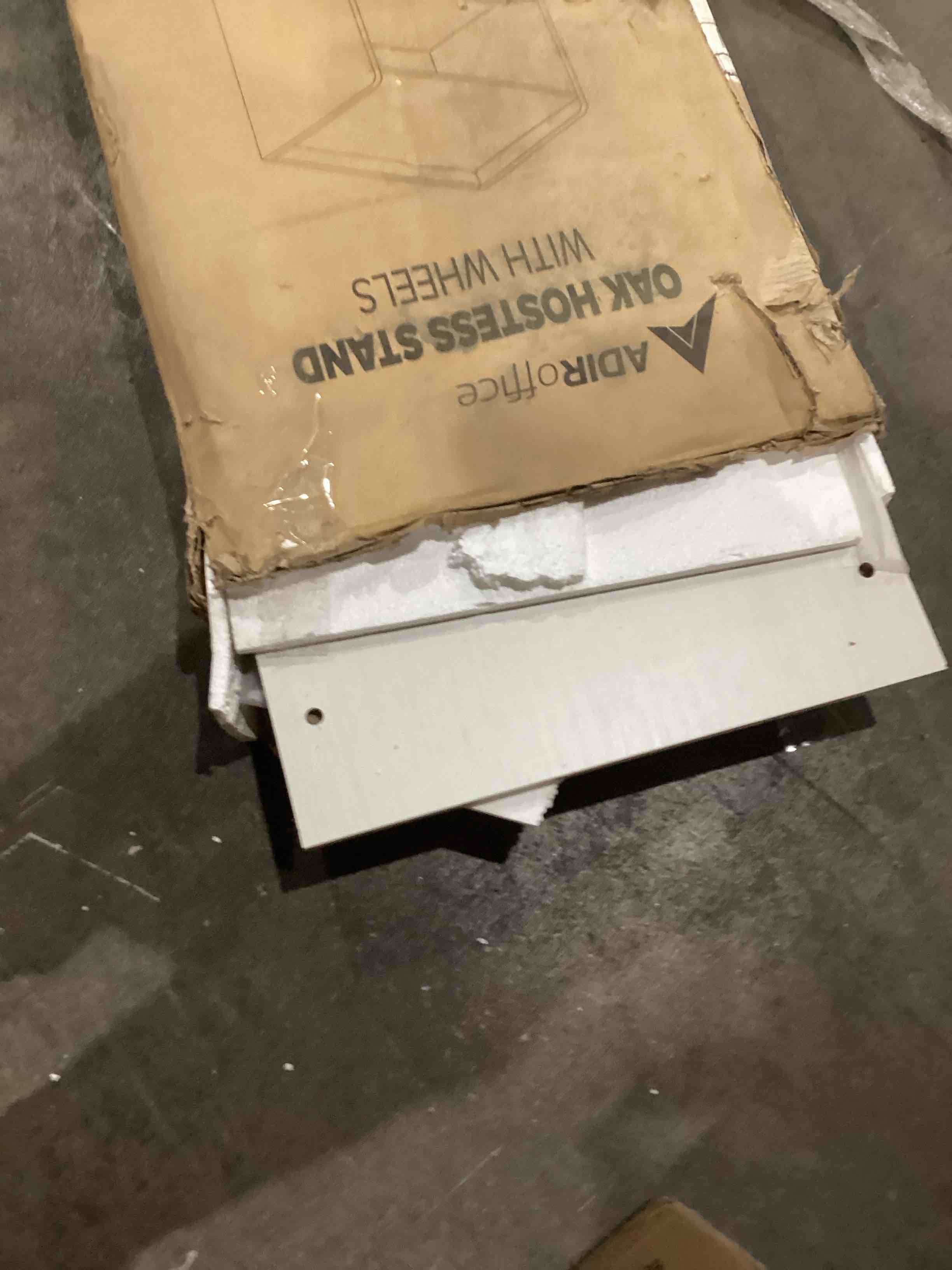 https://s3.amazonaws.com/lotting-images-prod/bidfta/GRA0411485_1734623926363.jpeg