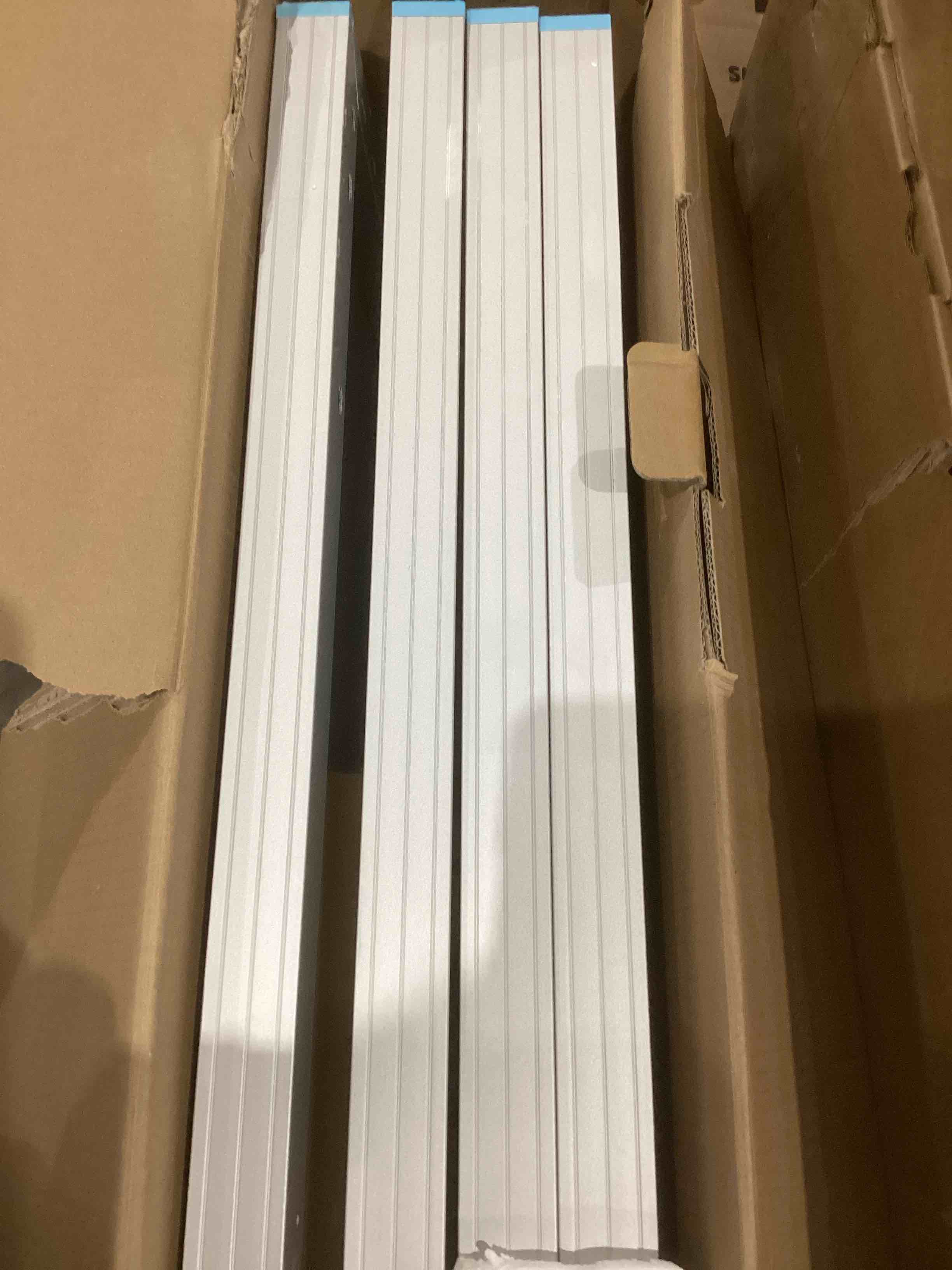 https://s3.amazonaws.com/lotting-images-prod/bidfta/GRA0411663_1734554014149.jpeg