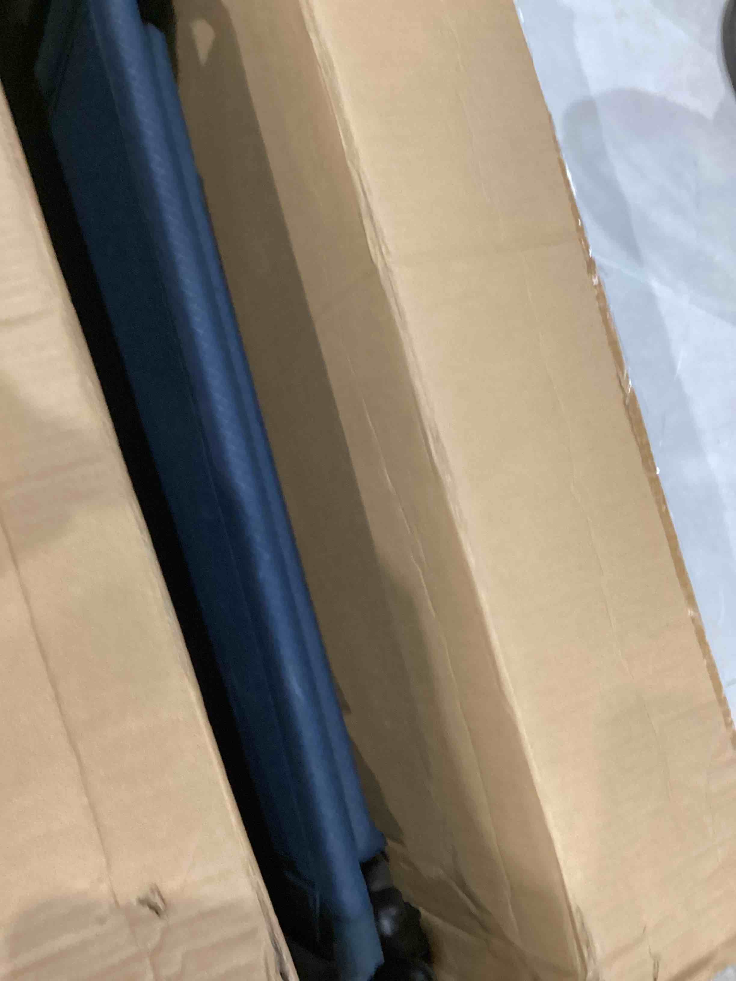 https://s3.amazonaws.com/lotting-images-prod/bidfta/GRA0414088_1752756127822.jpeg