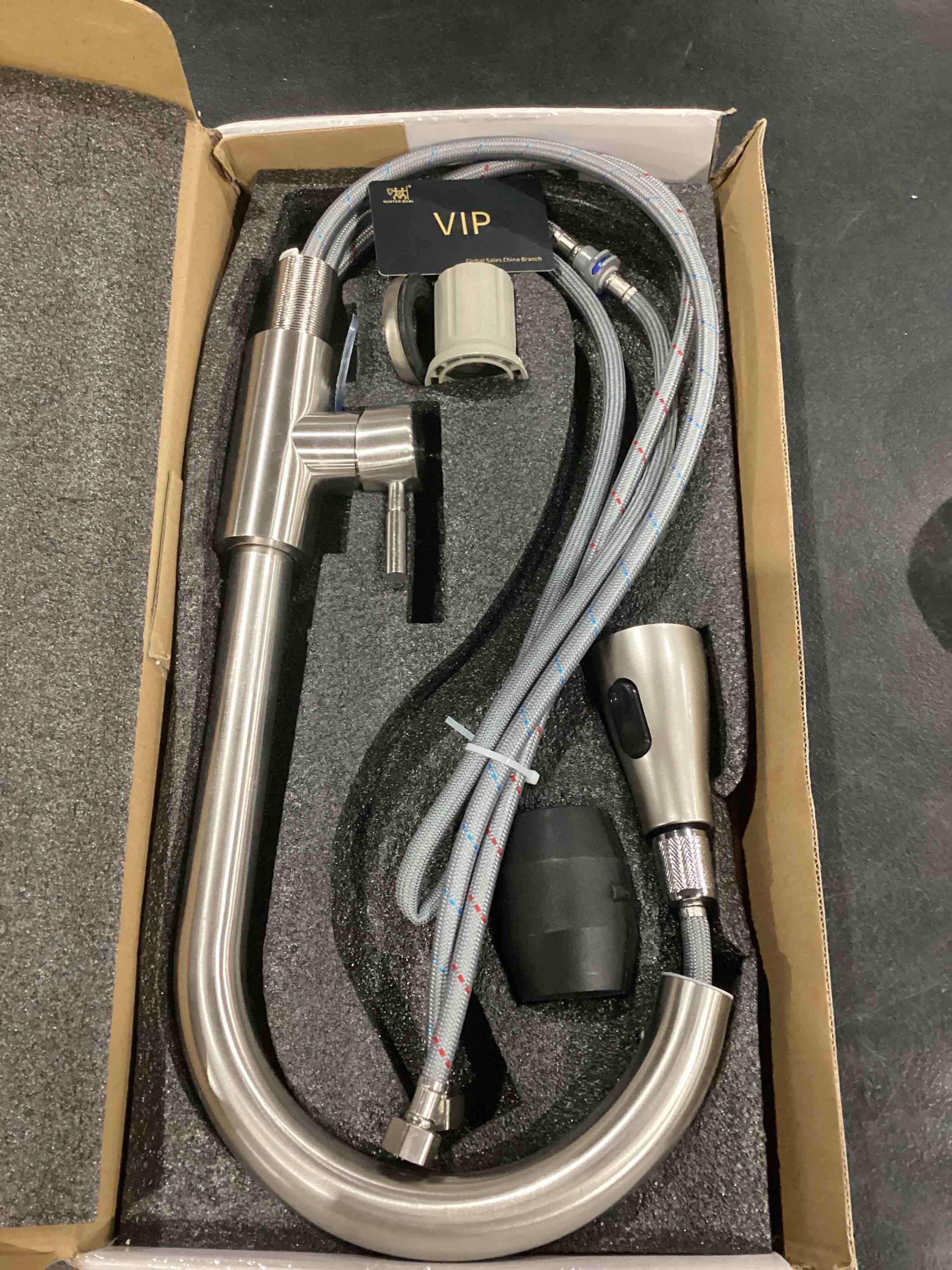 https://s3.amazonaws.com/lotting-images-prod/bidfta/GRA0414392_1745580000223.jpeg