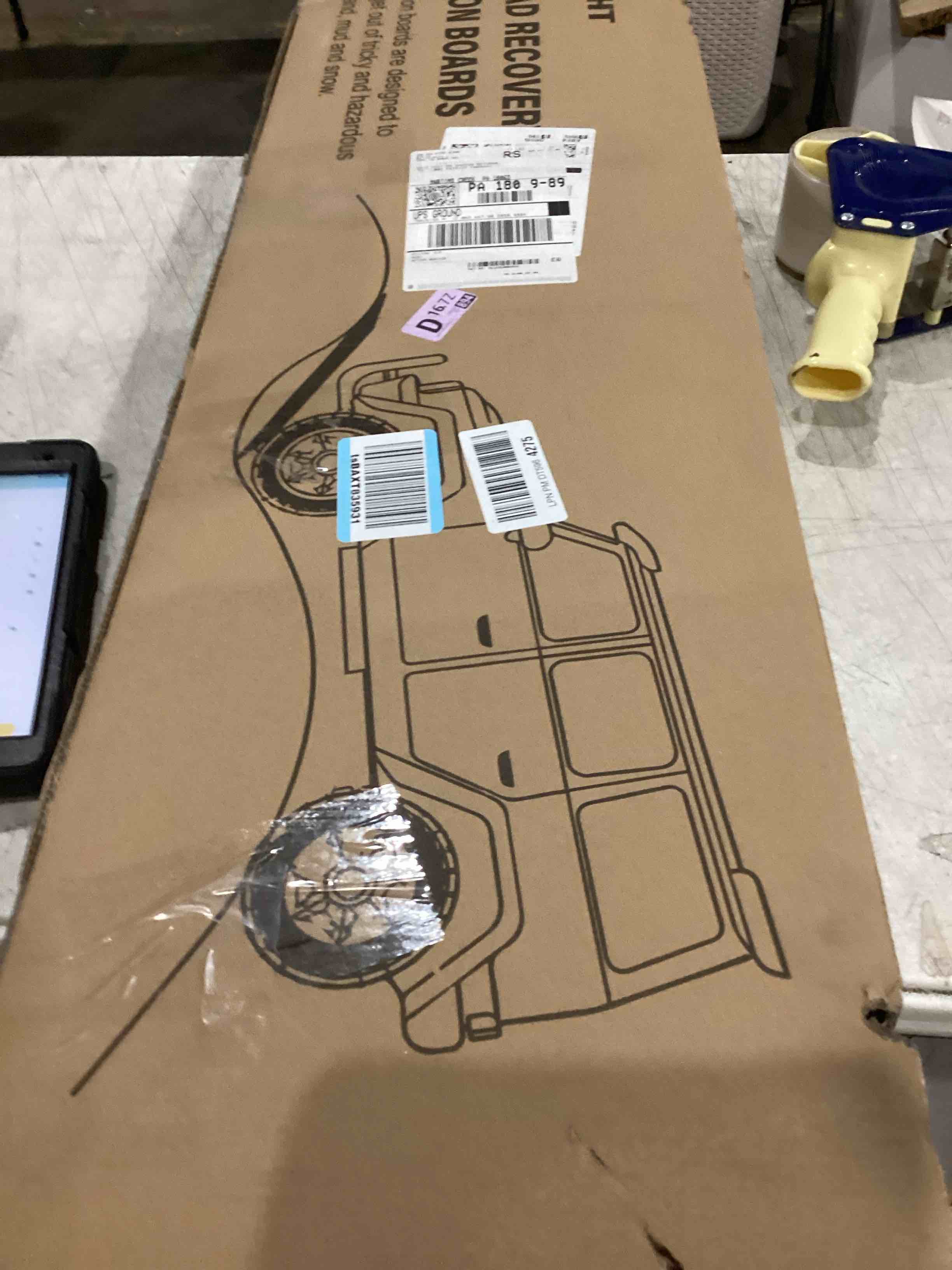 Nilight Recovery Off-road Traction Boards Emergency Tire Ladder Mats For 4WD 4X4 Mud Sand Snow with 2PCS Mounting kit Zipper Bag 2 leashes (Black) Traction Boards Black