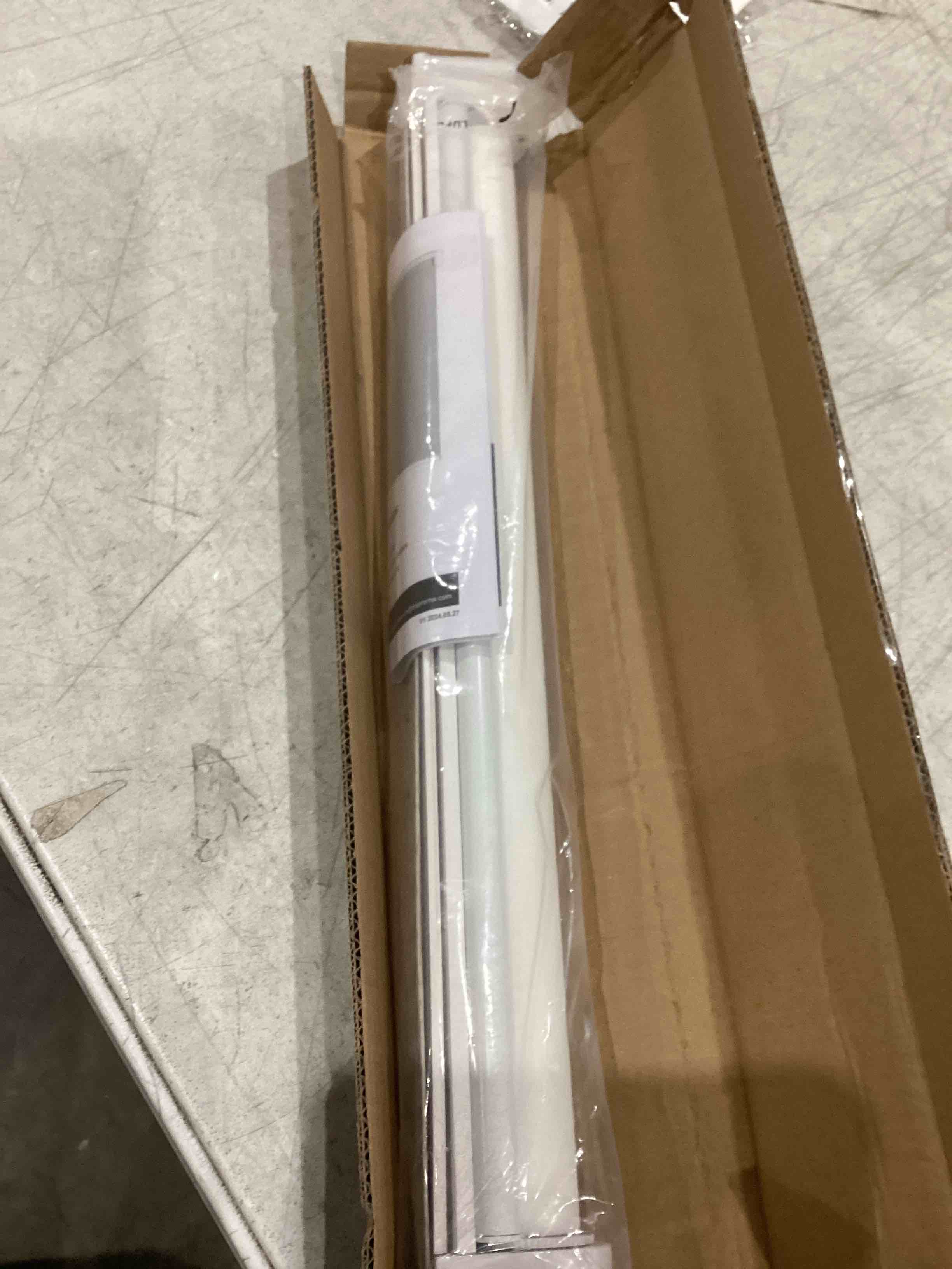 https://s3.amazonaws.com/lotting-images-prod/bidfta/GRA0415070_1745334059141.jpeg