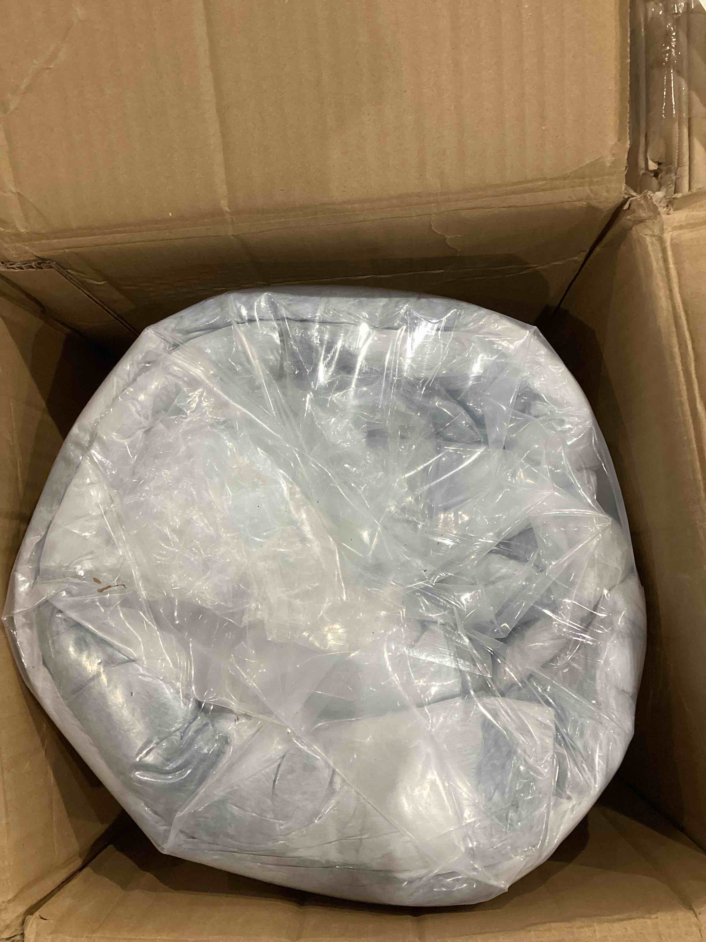 https://s3.amazonaws.com/lotting-images-prod/bidfta/GRA0415280_1745244631411.jpeg