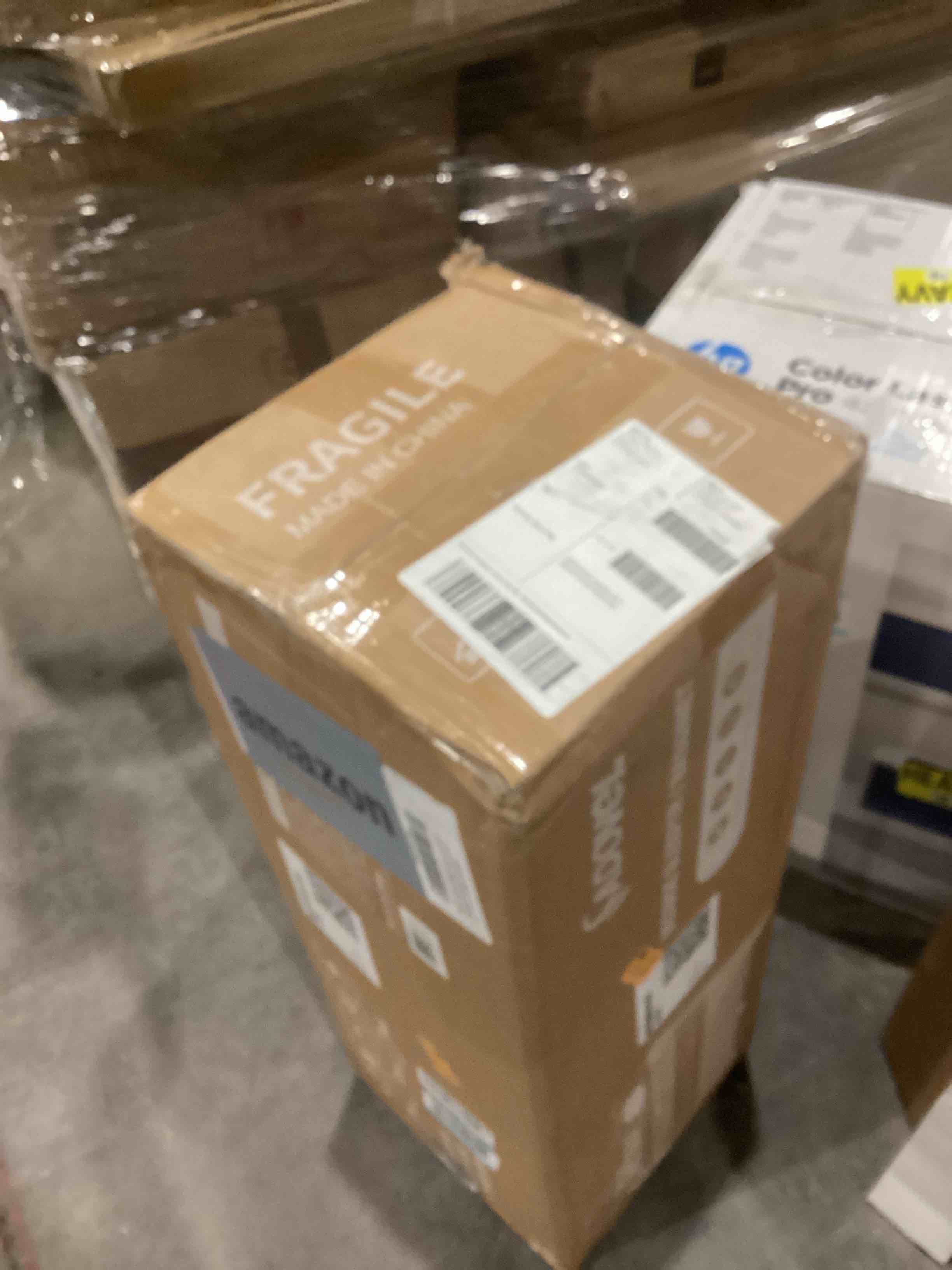https://s3.amazonaws.com/lotting-images-prod/bidfta/GRA0415564_1744999094821.jpeg