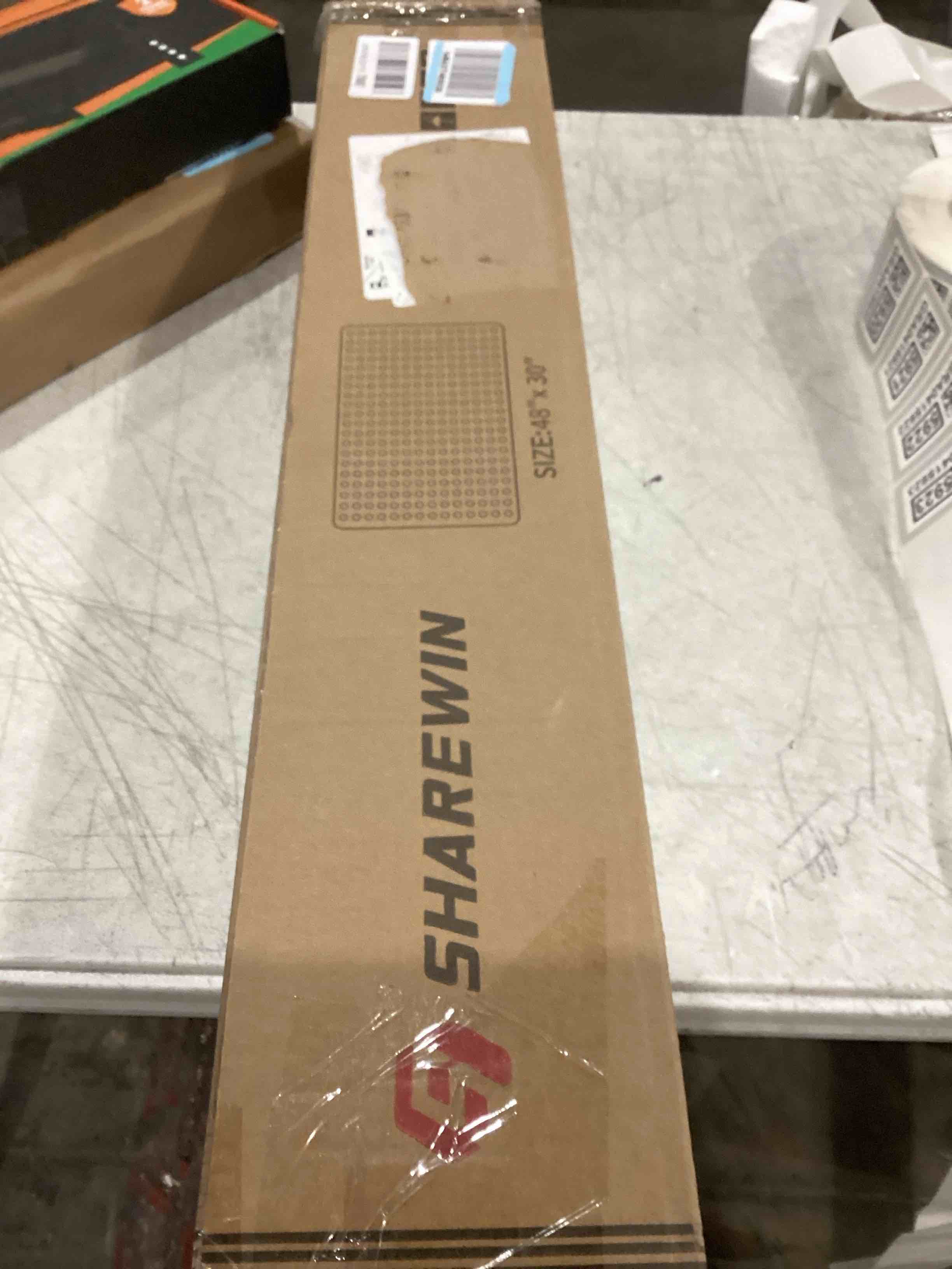 https://s3.amazonaws.com/lotting-images-prod/bidfta/GRA0415923_1744900588409.jpeg