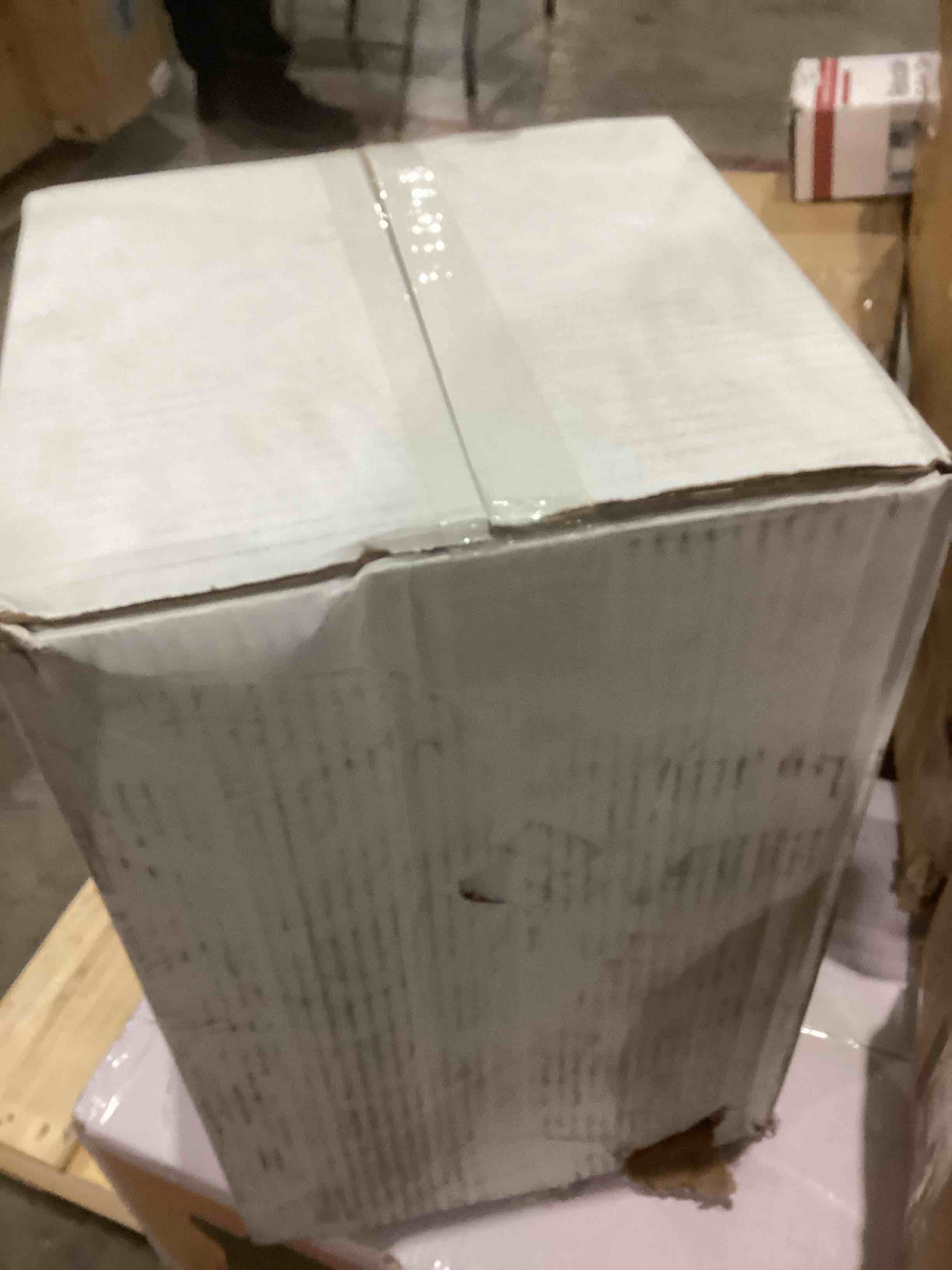 https://s3.amazonaws.com/lotting-images-prod/bidfta/GRA0416946_1741096442737.jpeg