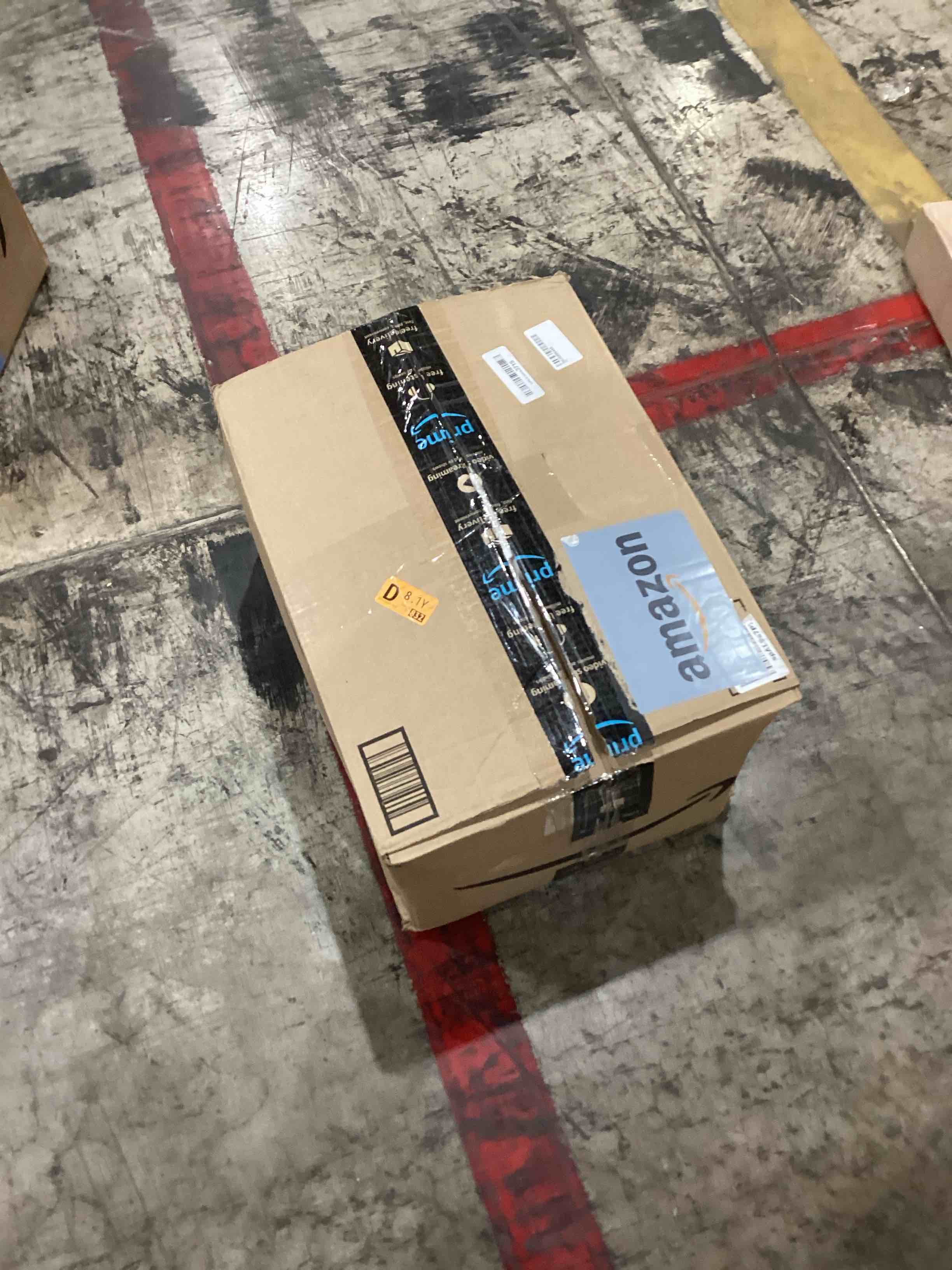 https://s3.amazonaws.com/lotting-images-prod/bidfta/GRA0421602_1733944352662.jpeg