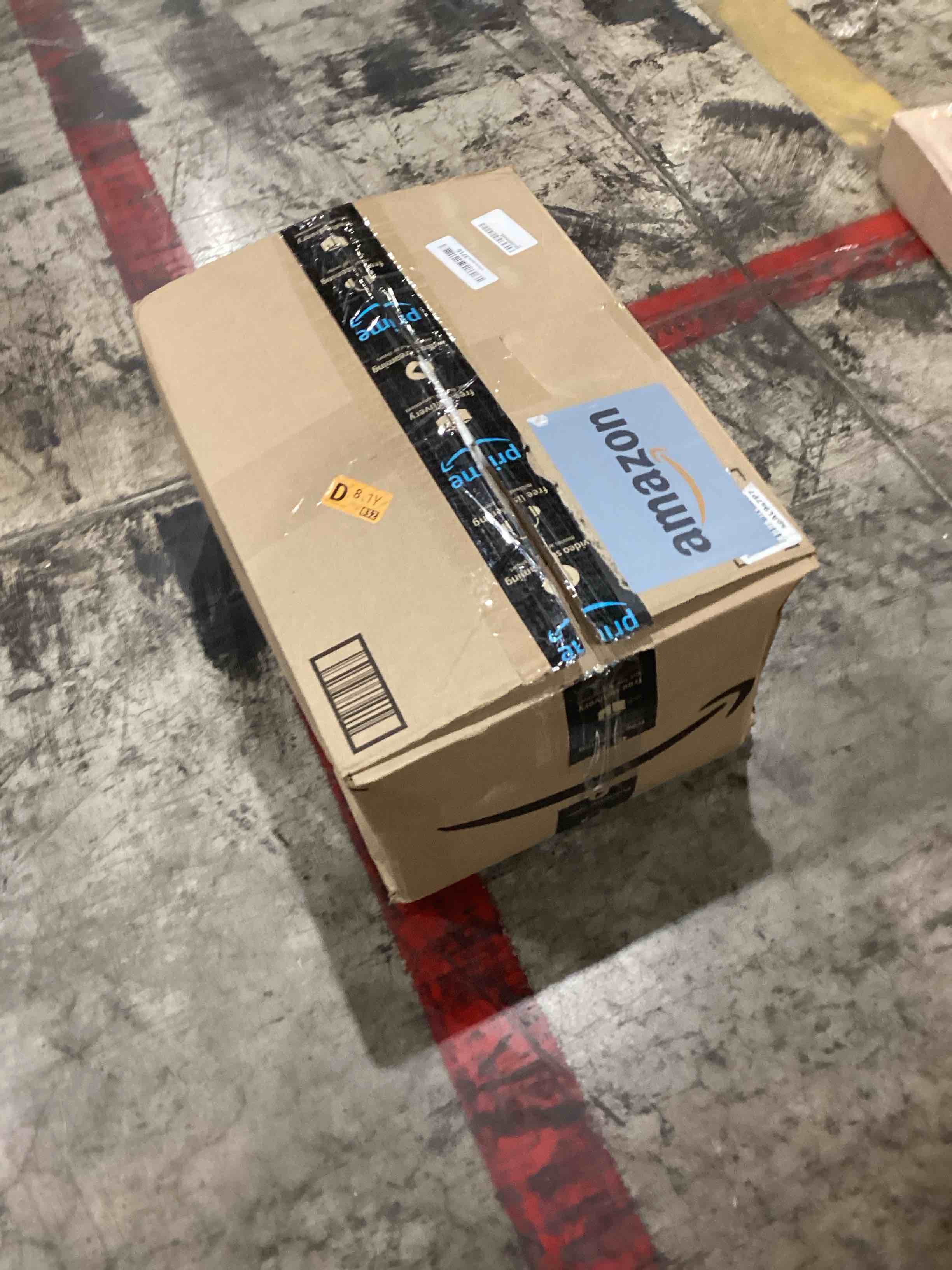 https://s3.amazonaws.com/lotting-images-prod/bidfta/GRA0421602_1733944354001.jpeg
